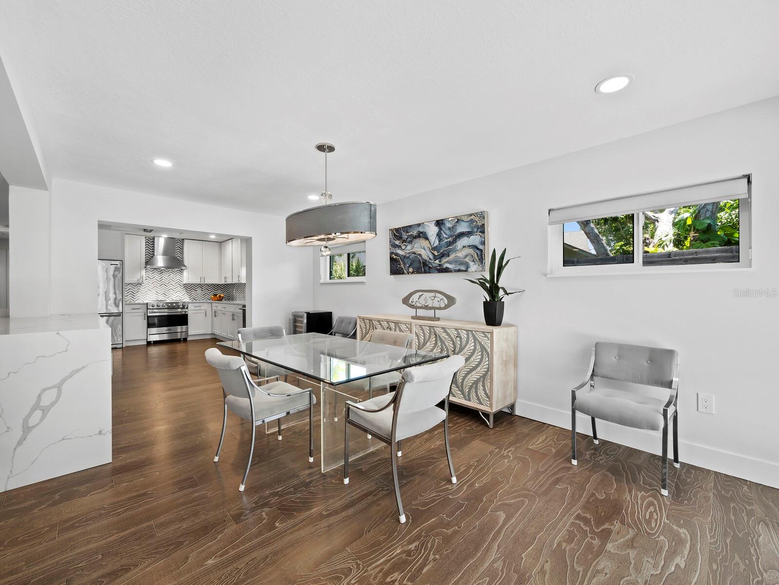 SIESTA BEACH - Residential