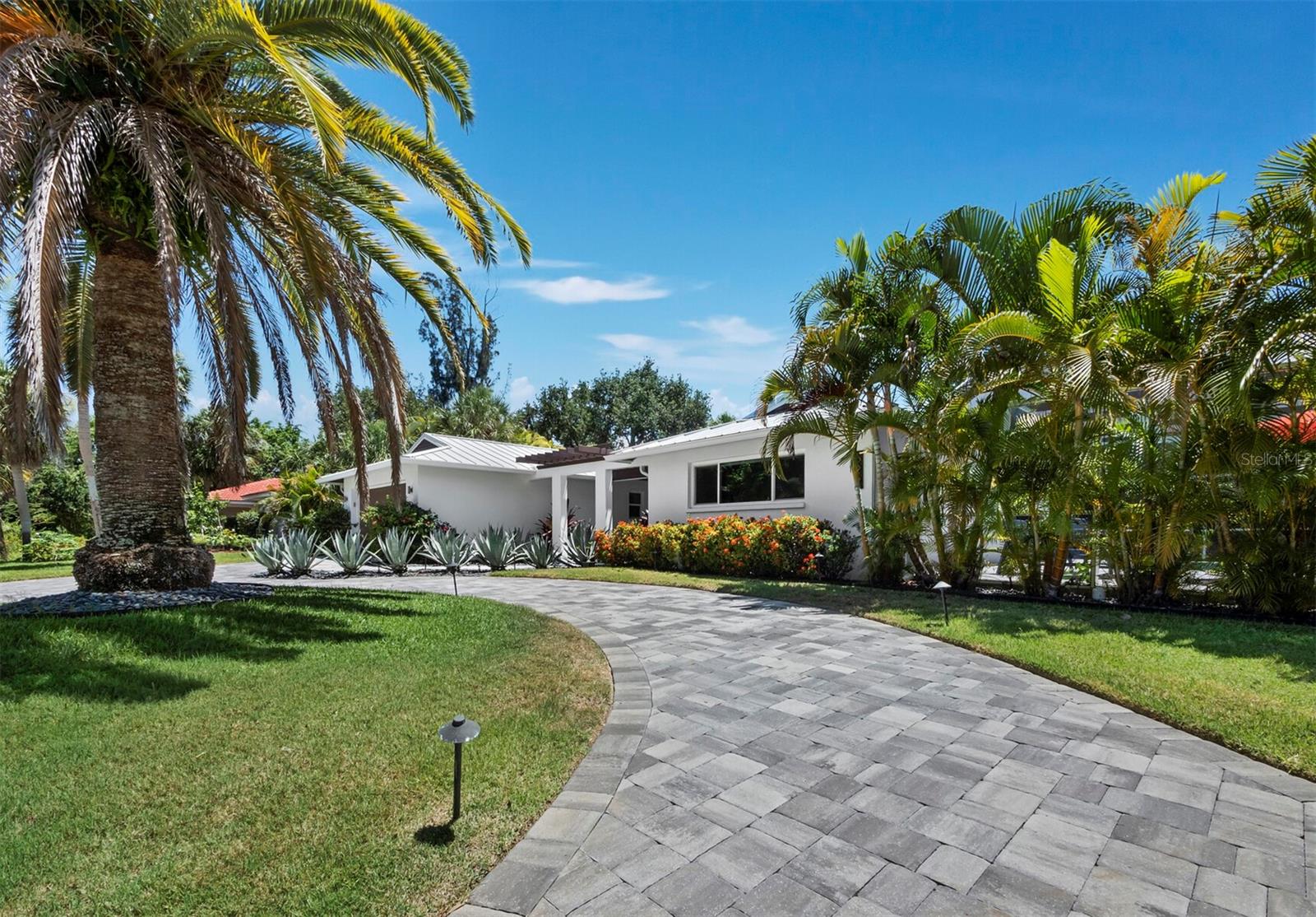 SIESTA BEACH - Residential
