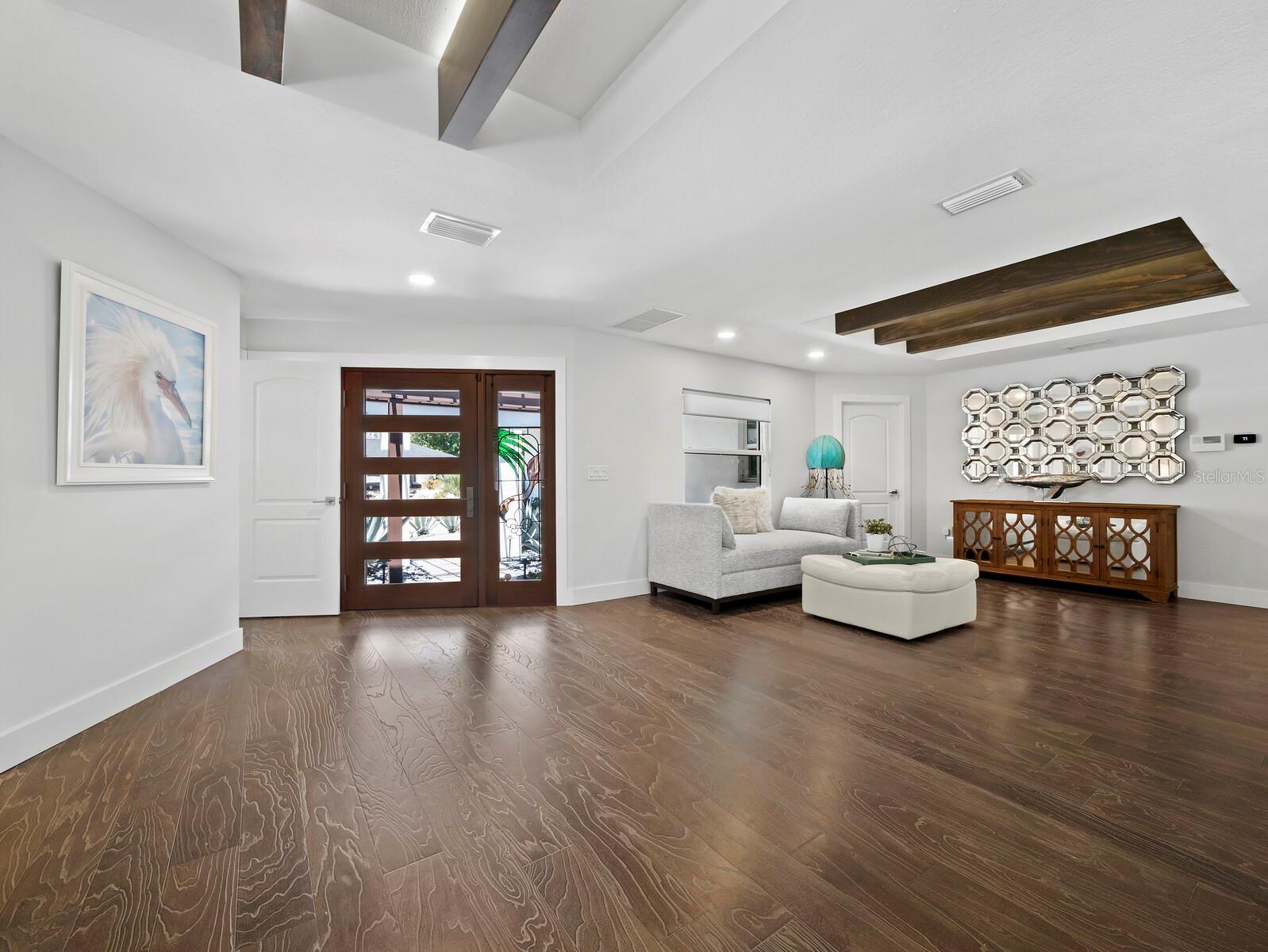 SIESTA BEACH - Residential