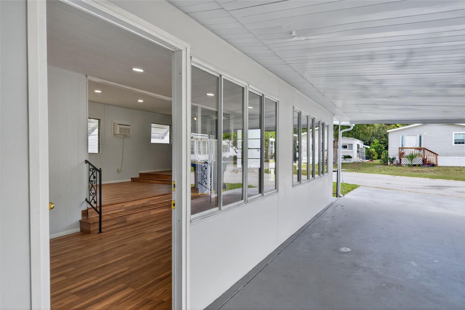 TRI-PAR ESTATES - Residential