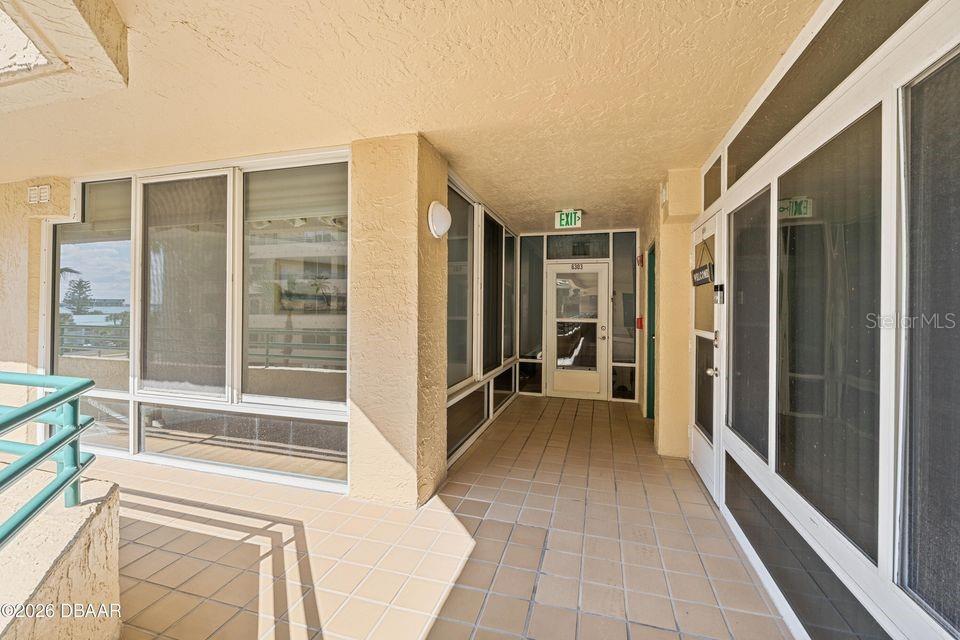 TOWERS AT PONCE INLET TOWER 01 CONDO - Residential