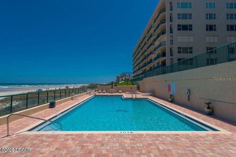 TOWERS AT PONCE INLET TOWER 01 CONDO - Residential