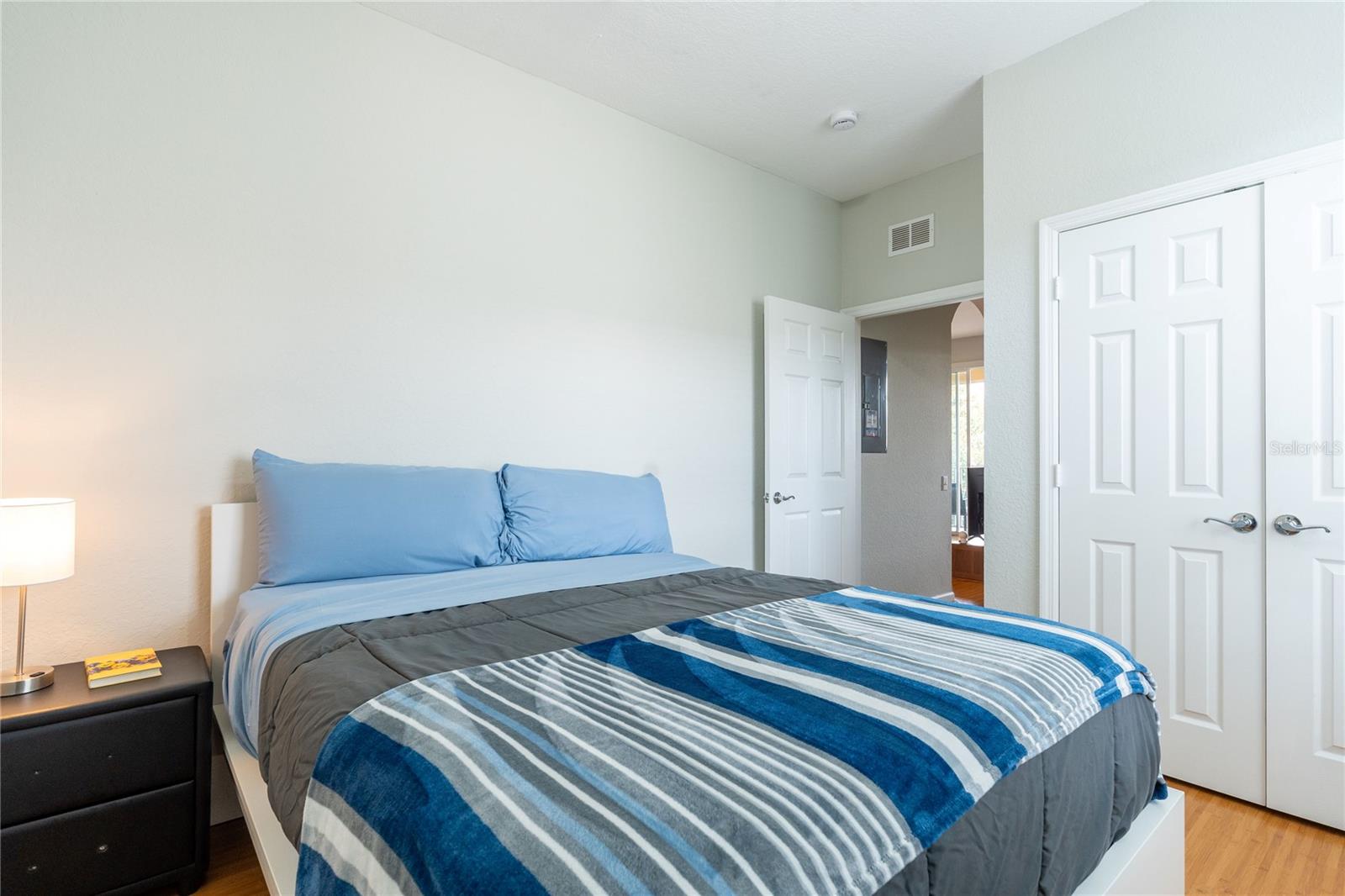 VENTURA AT STONEBRIDGE COMMONS CONDO PH 5 - Residential