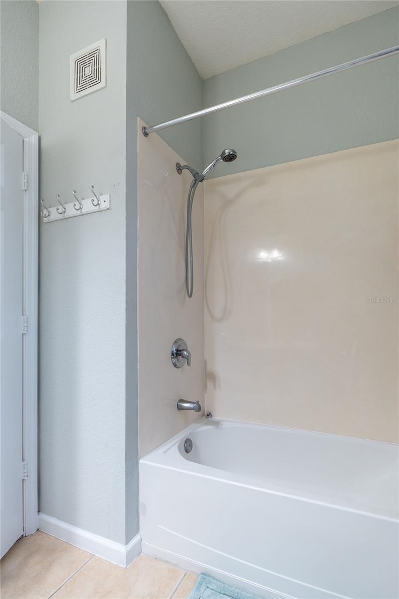 VENTURA AT STONEBRIDGE COMMONS CONDO PH 5 - Residential