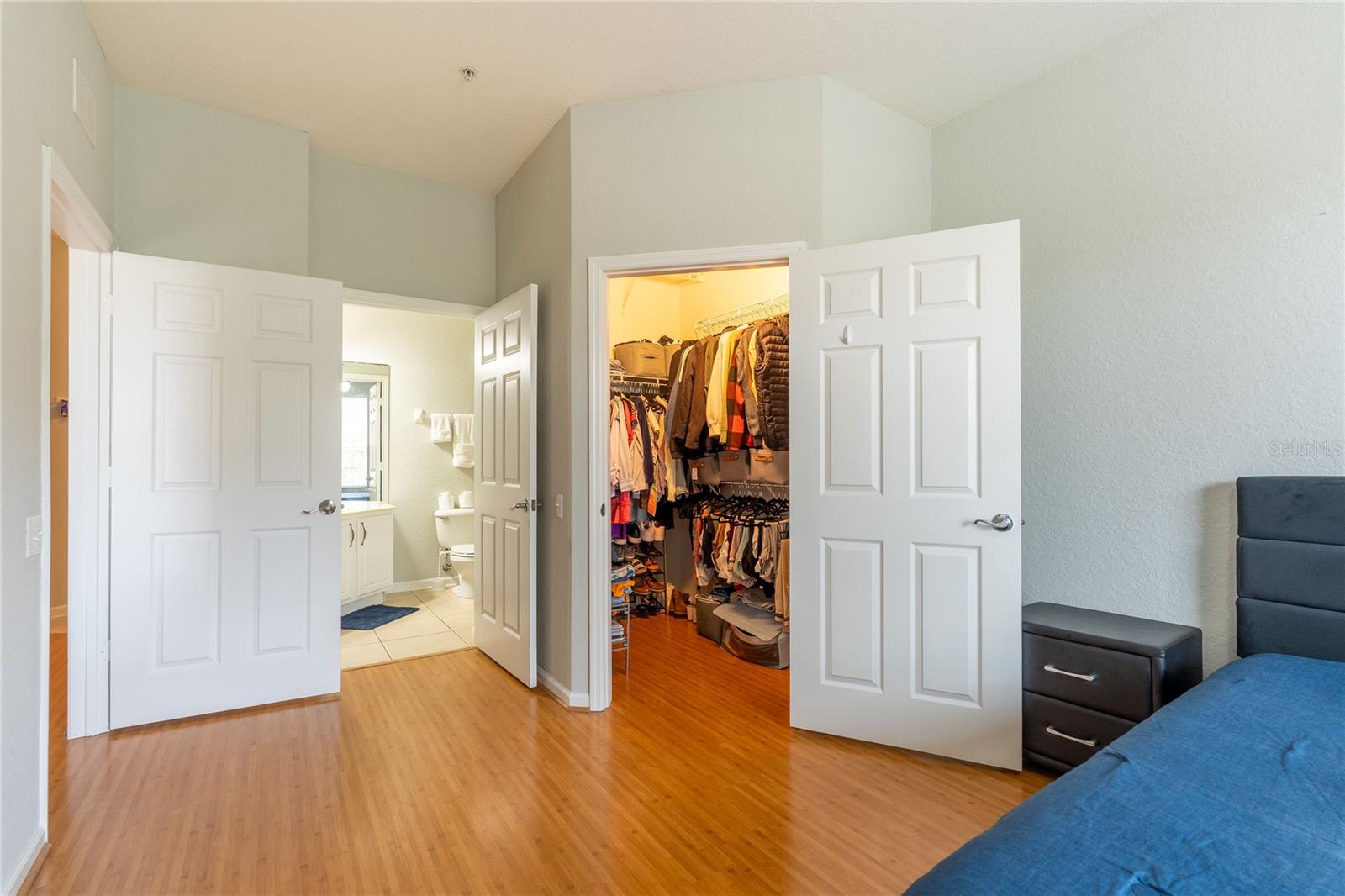 VENTURA AT STONEBRIDGE COMMONS CONDO PH 5 - Residential