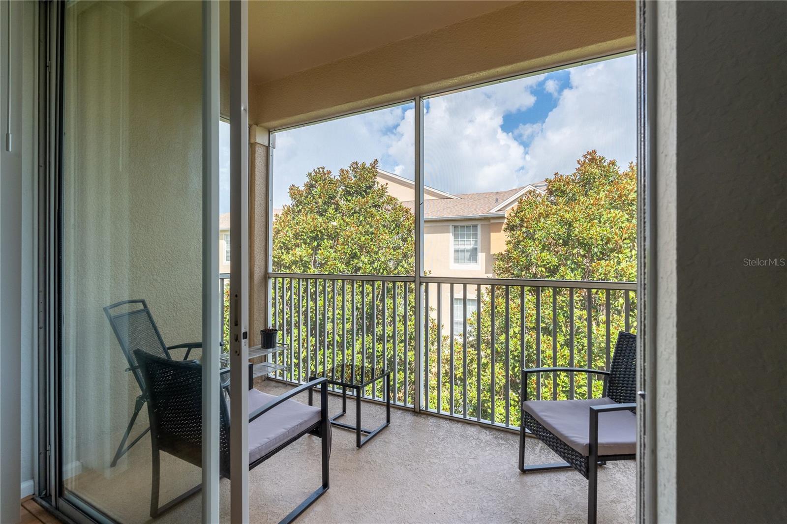 VENTURA AT STONEBRIDGE COMMONS CONDO PH 5 - Residential
