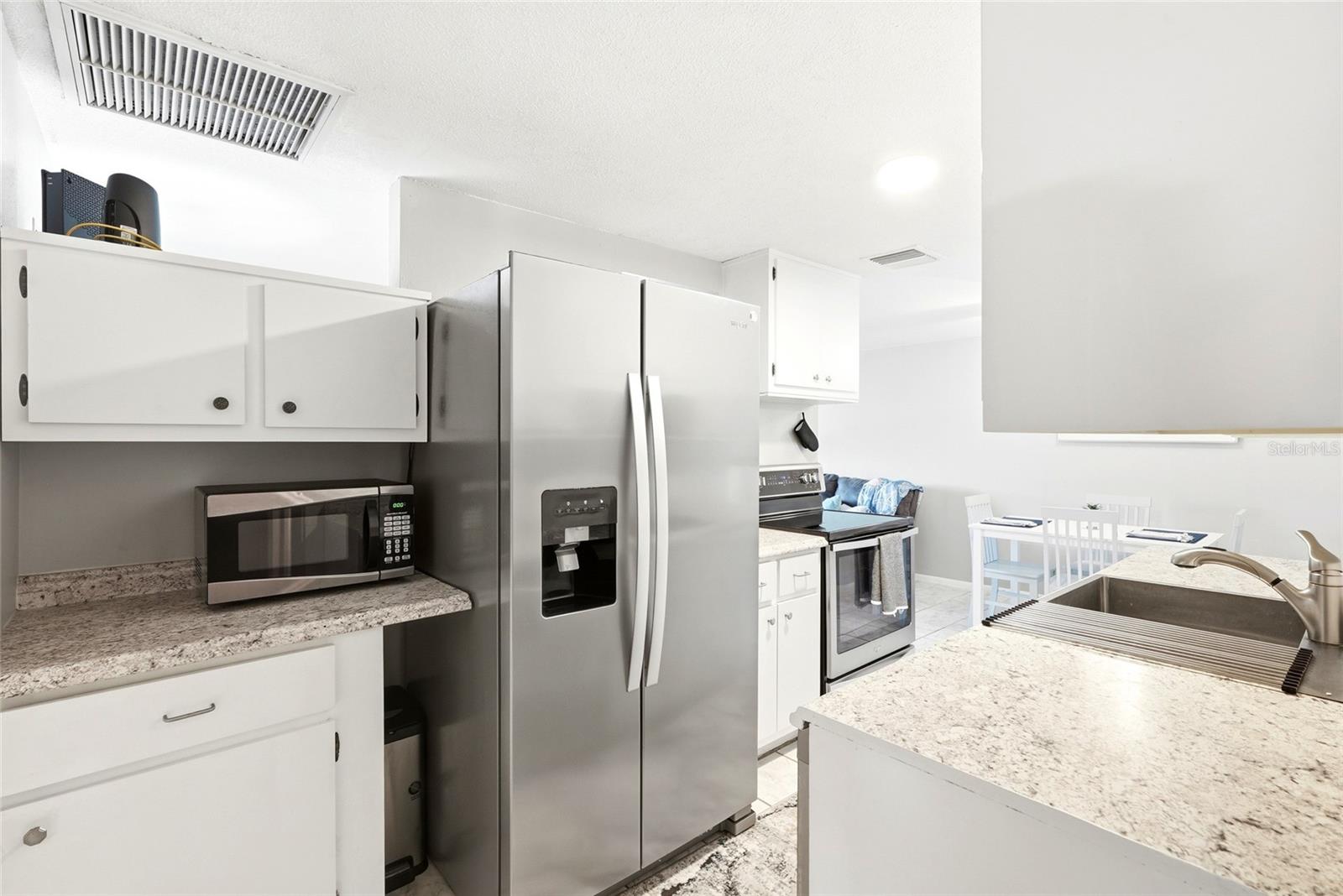 UNION PARK VILLAS UNREC - Residential Lease