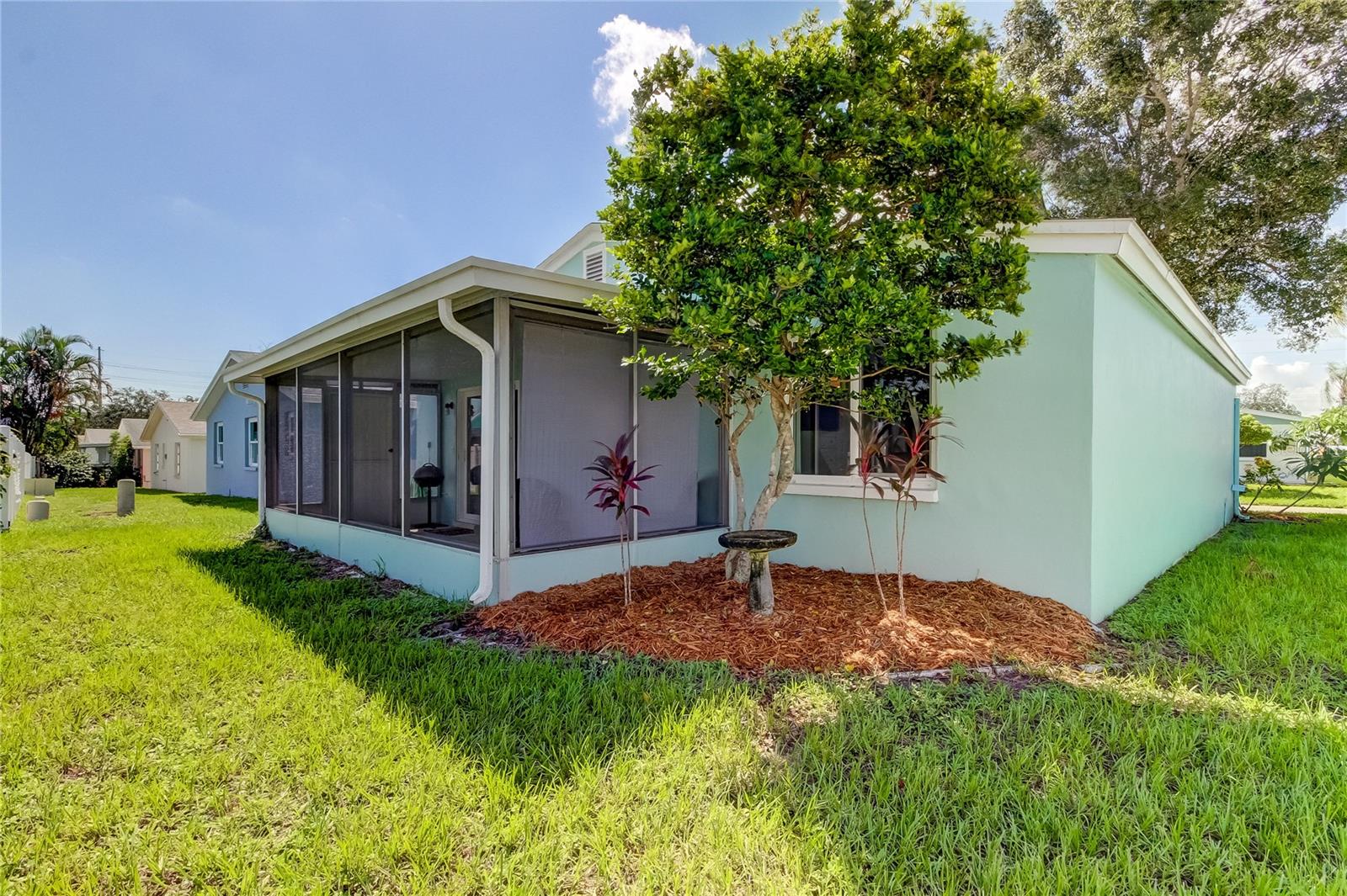 UNION PARK VILLAS UNREC - Residential Lease