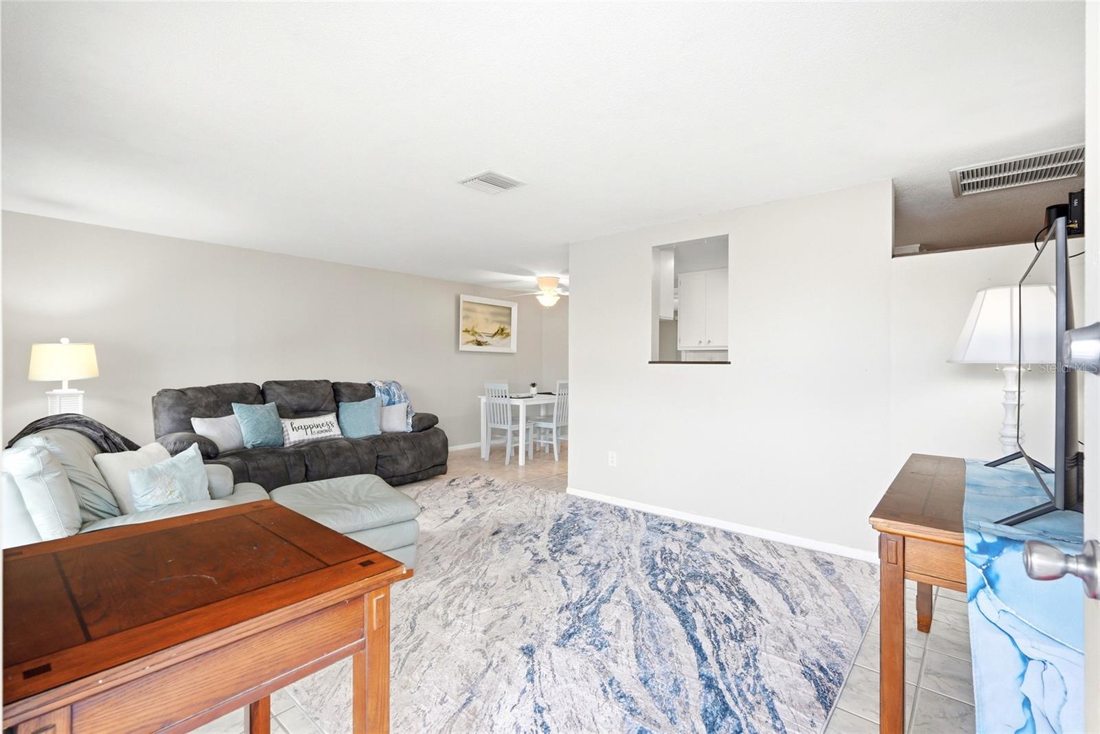 UNION PARK VILLAS UNREC - Residential Lease