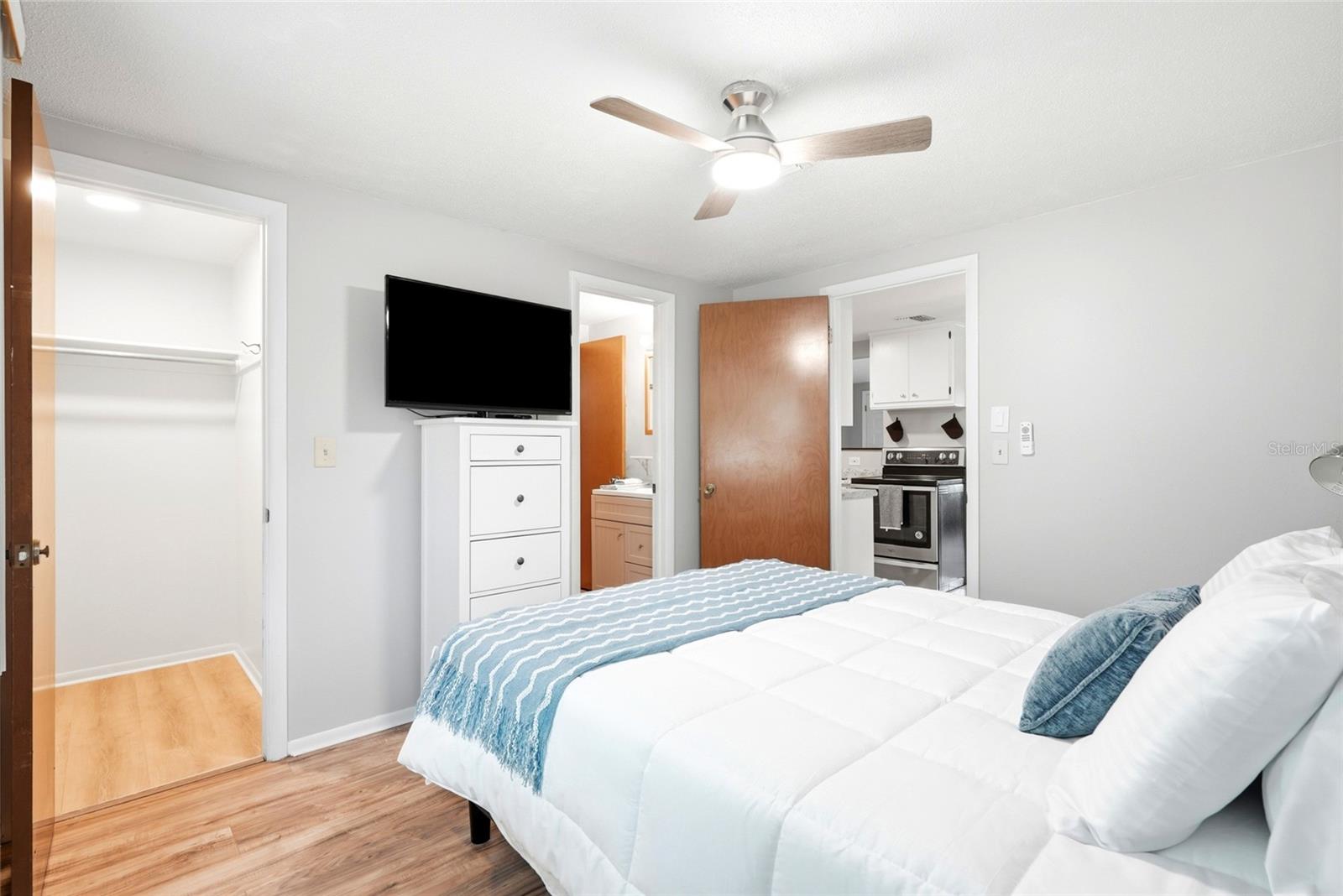 UNION PARK VILLAS UNREC - Residential Lease