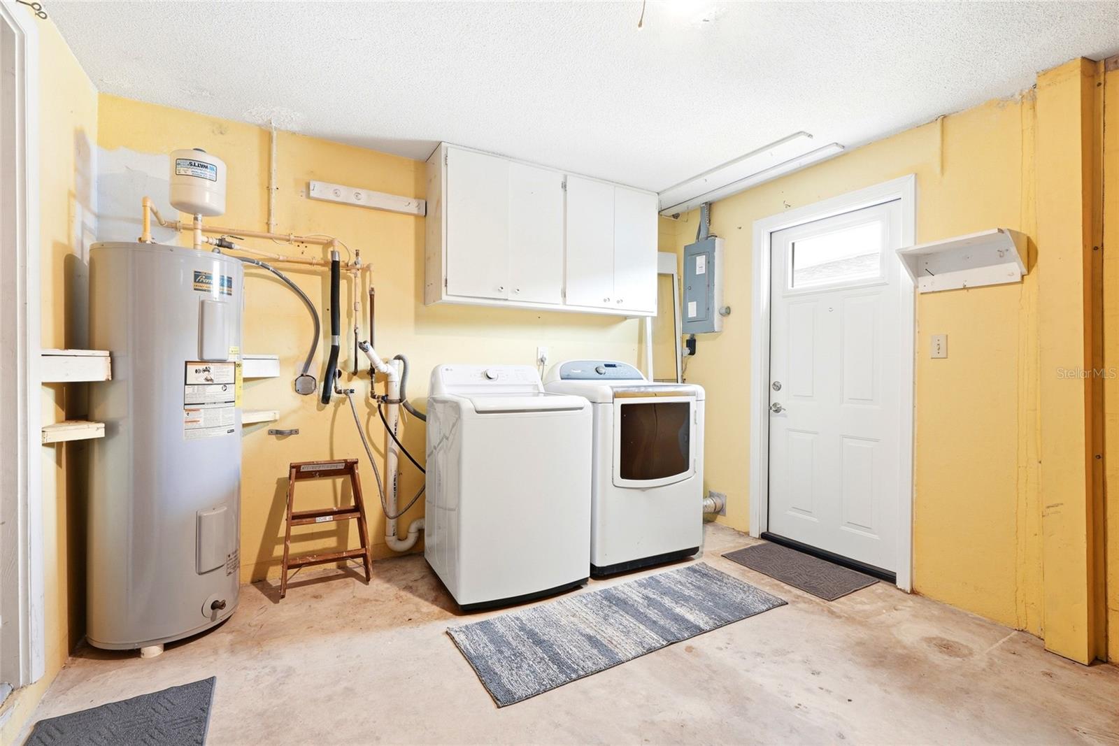 UNION PARK VILLAS UNREC - Residential Lease