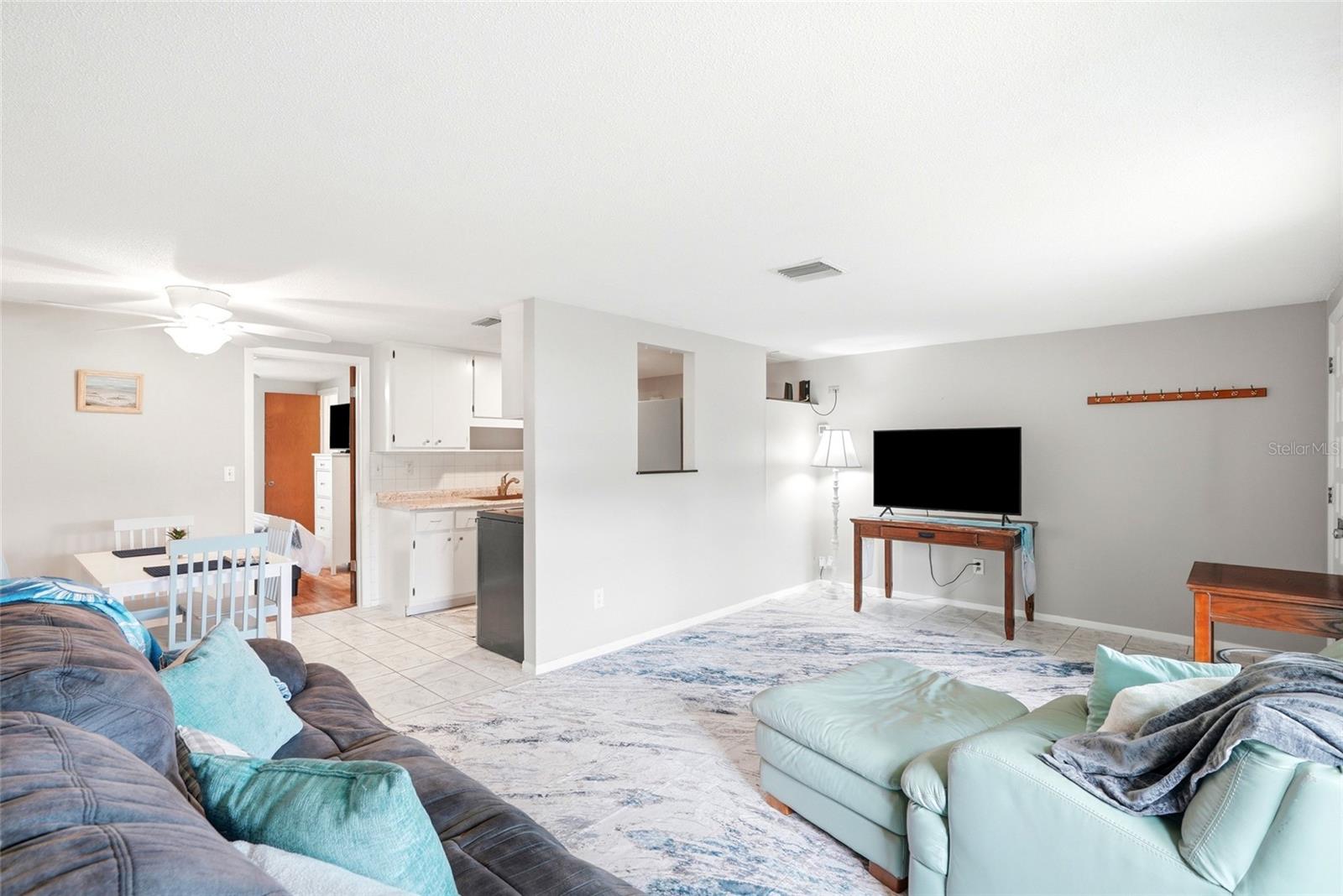 UNION PARK VILLAS UNREC - Residential Lease
