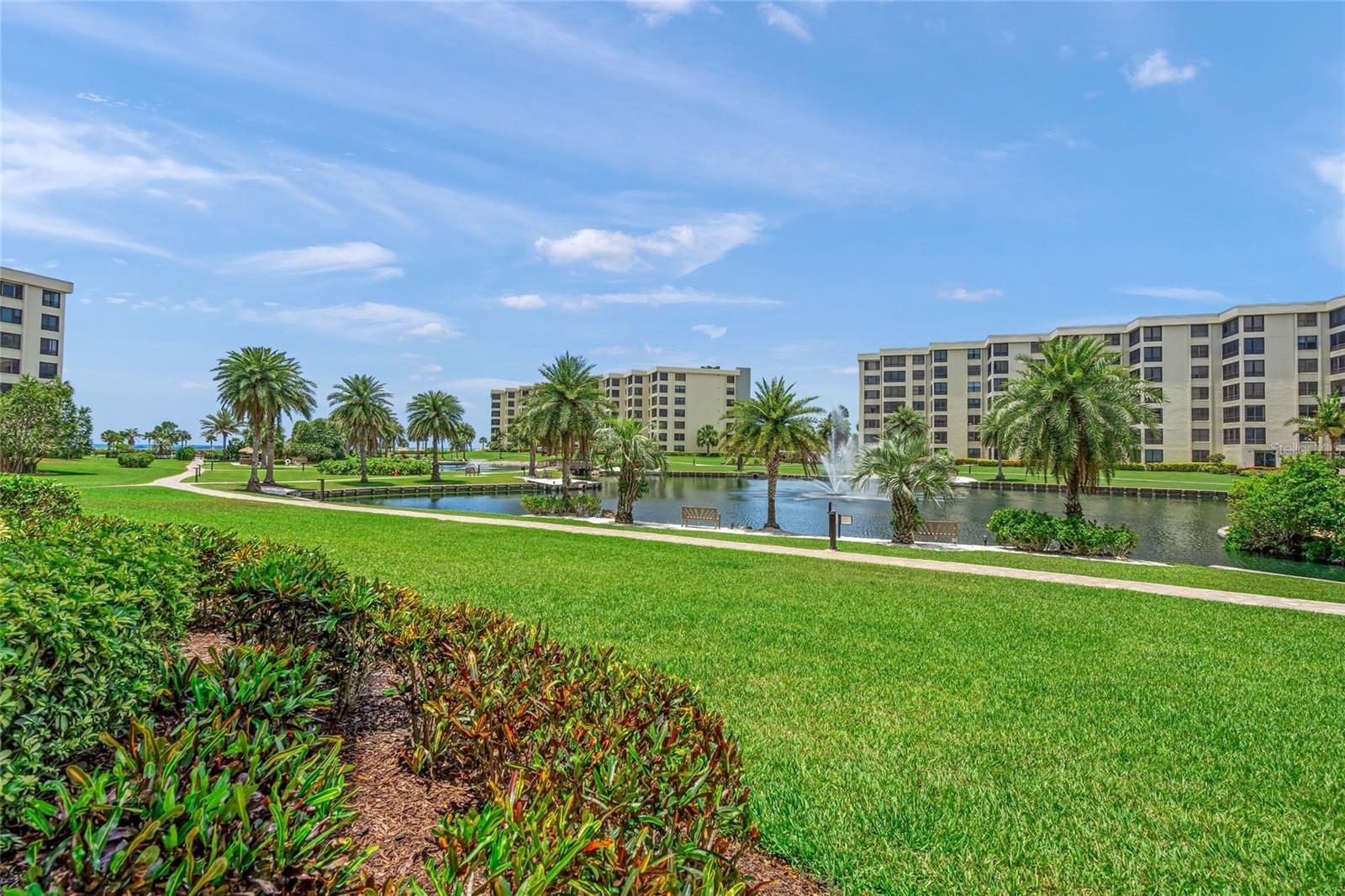 GULF & BAY CLUB PH 2 - Residential