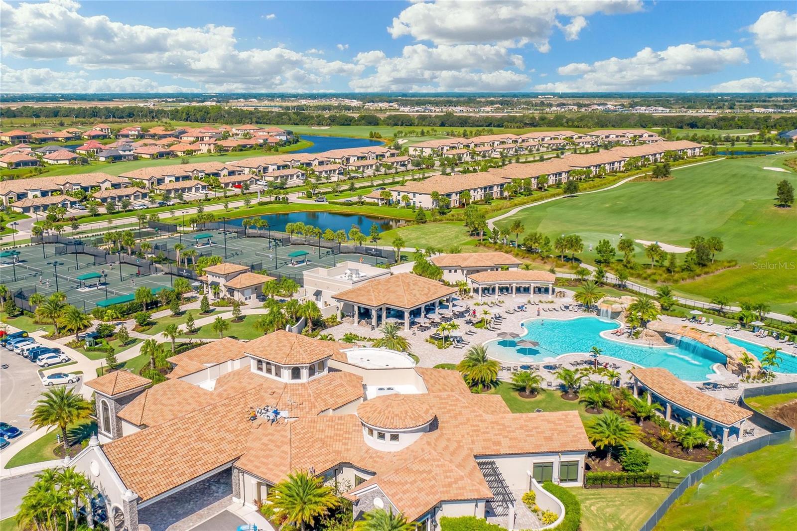 LAKEWOOD NATIONAL GOLF CLUB - Residential