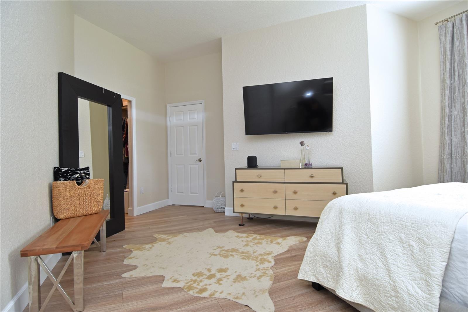 CARRIAGE HOMES AT SOUTHAMPTON - Residential Lease