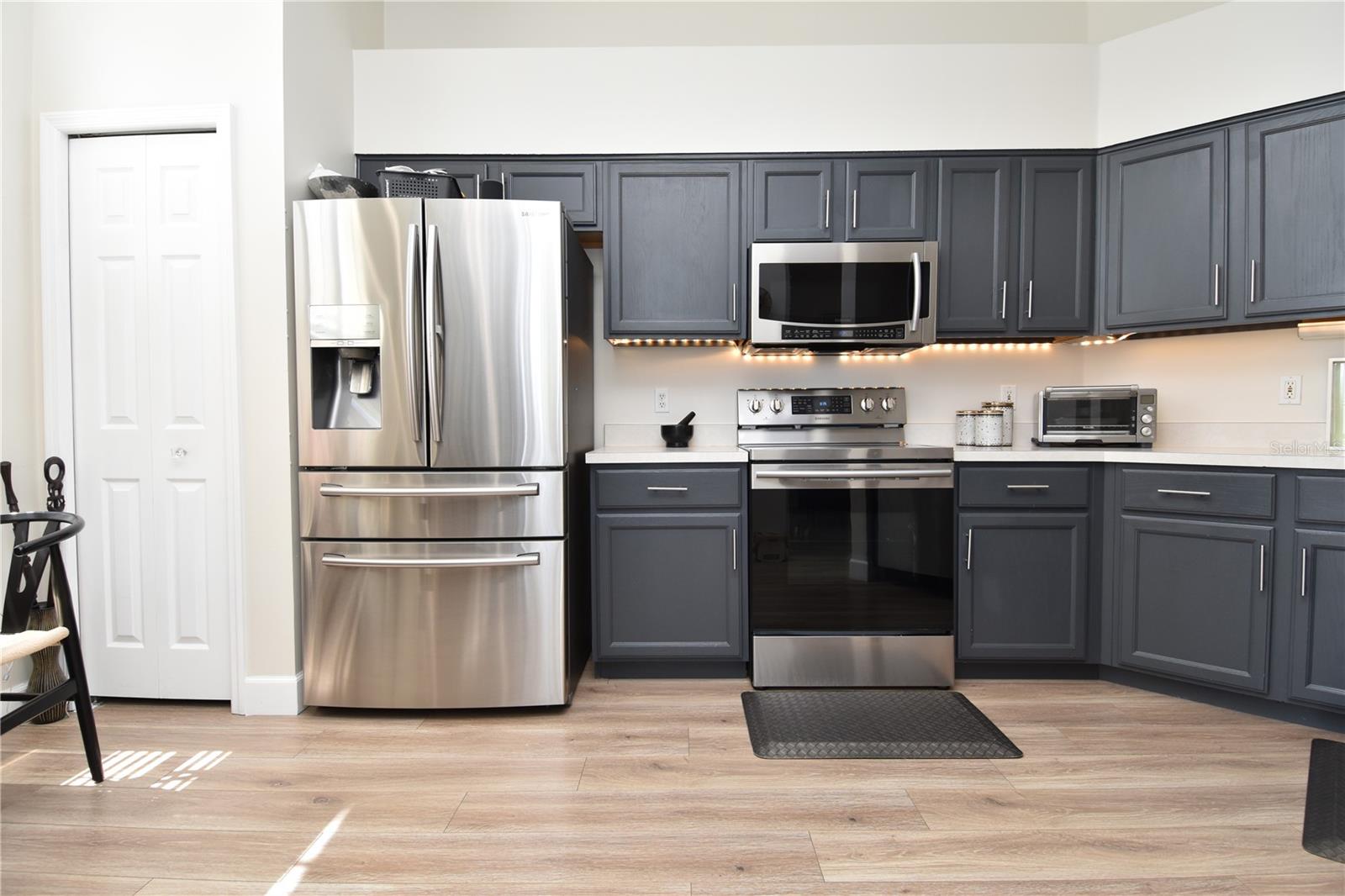 CARRIAGE HOMES AT SOUTHAMPTON - Residential Lease