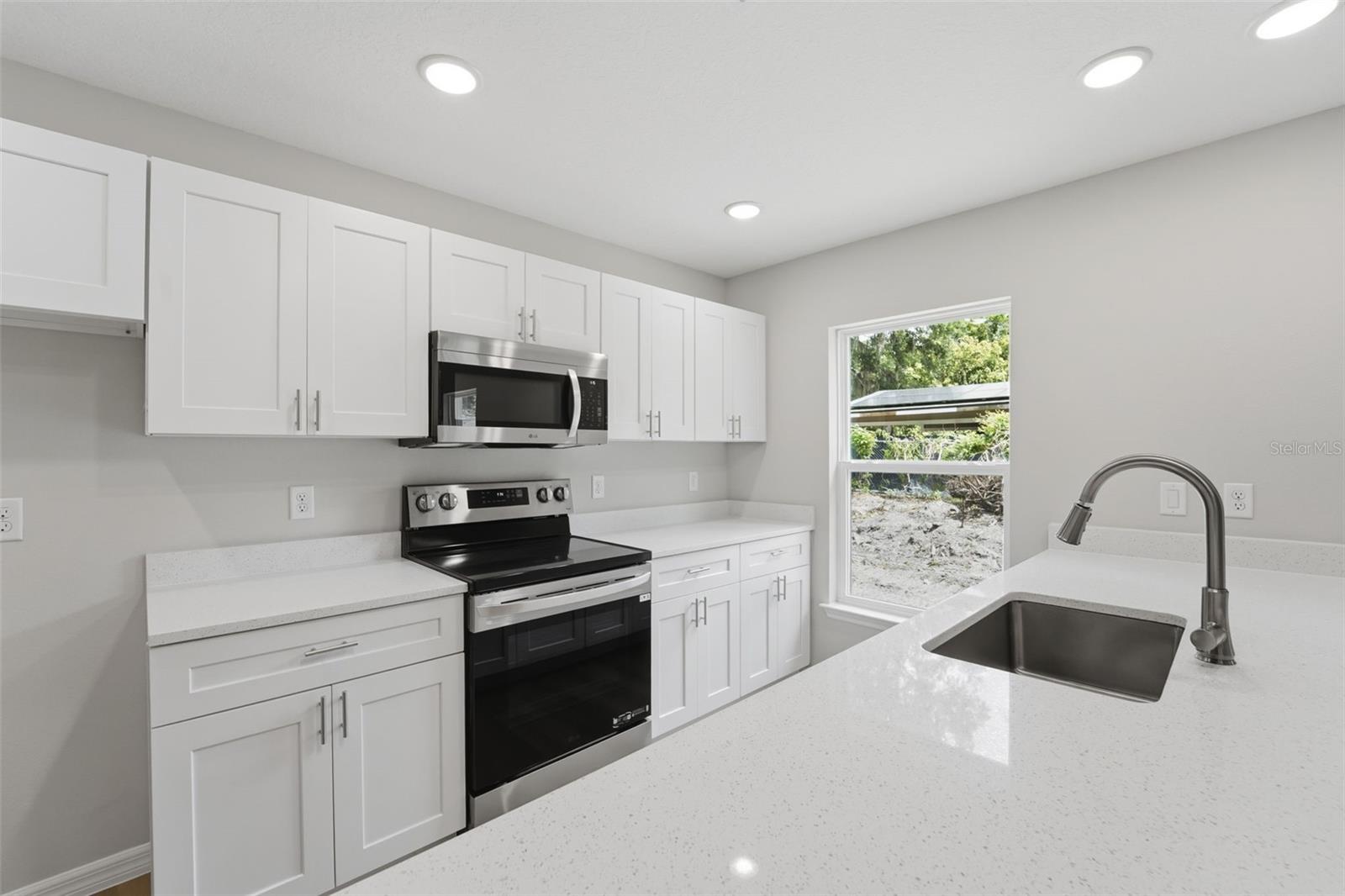 EUSTIS HOGANS SUB - Residential