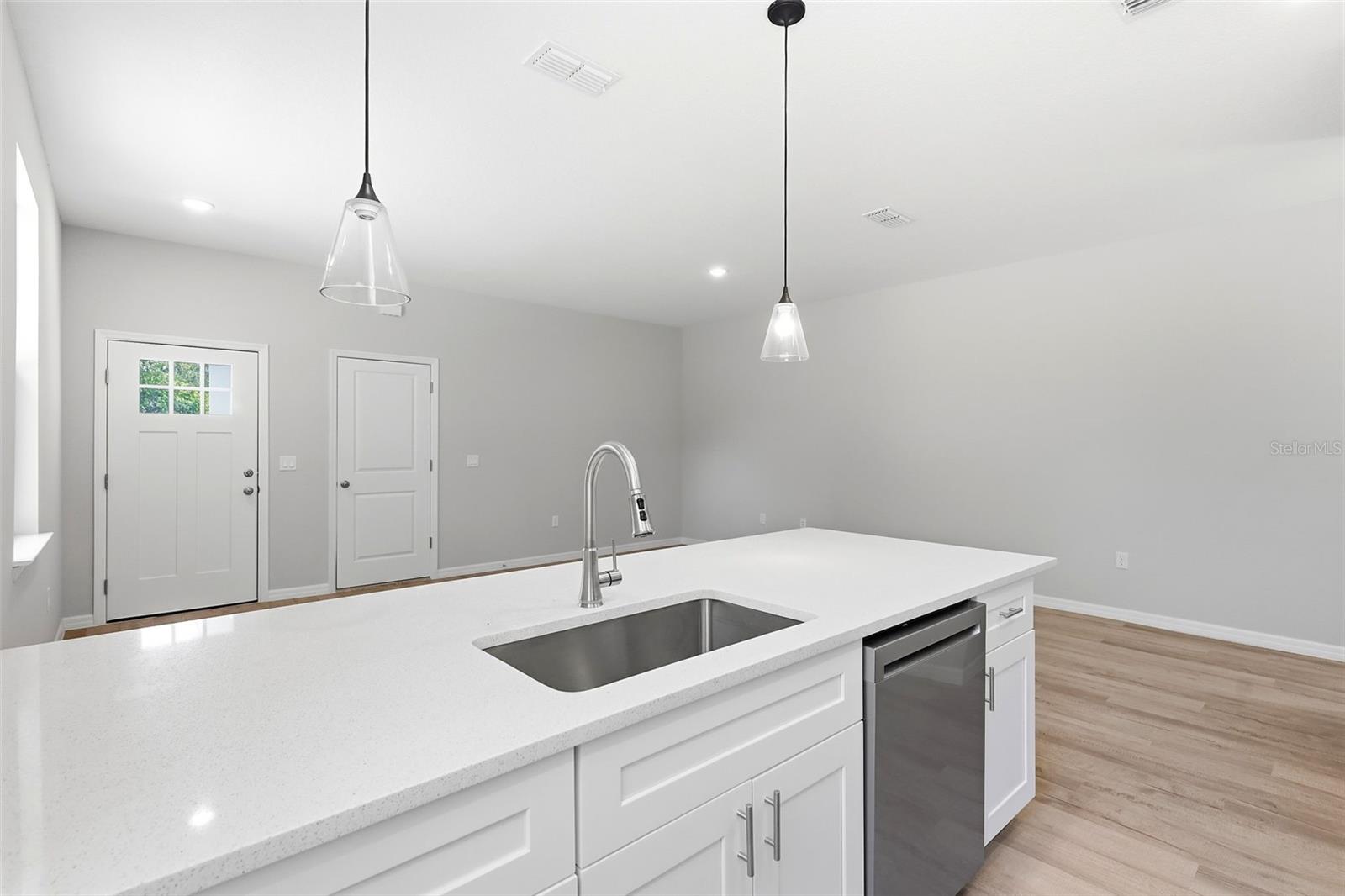 EUSTIS HOGANS SUB - Residential