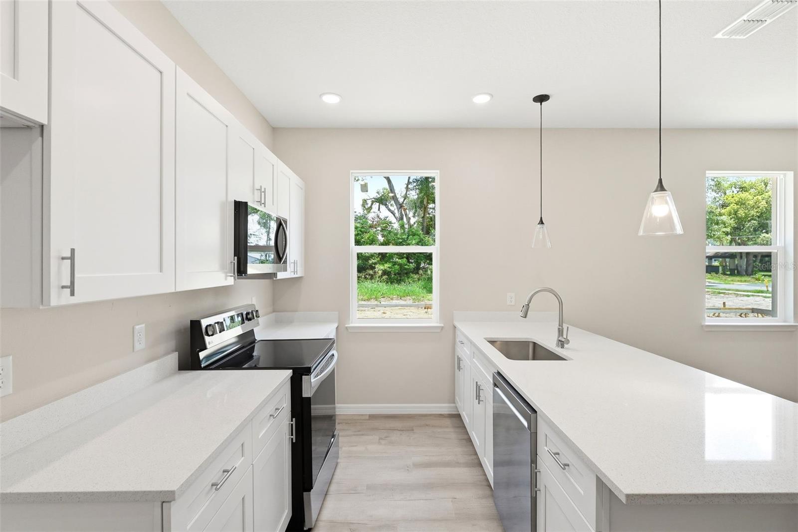 EUSTIS HOGANS SUB - Residential