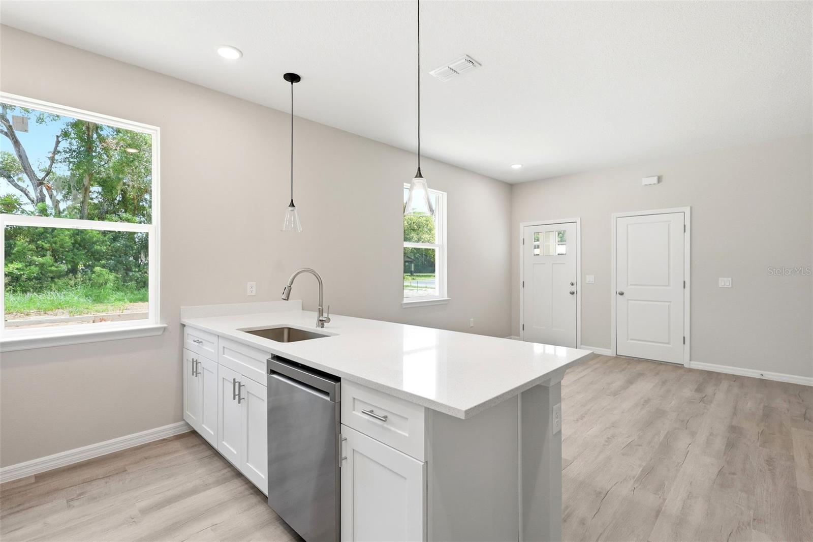 EUSTIS HOGANS SUB - Residential