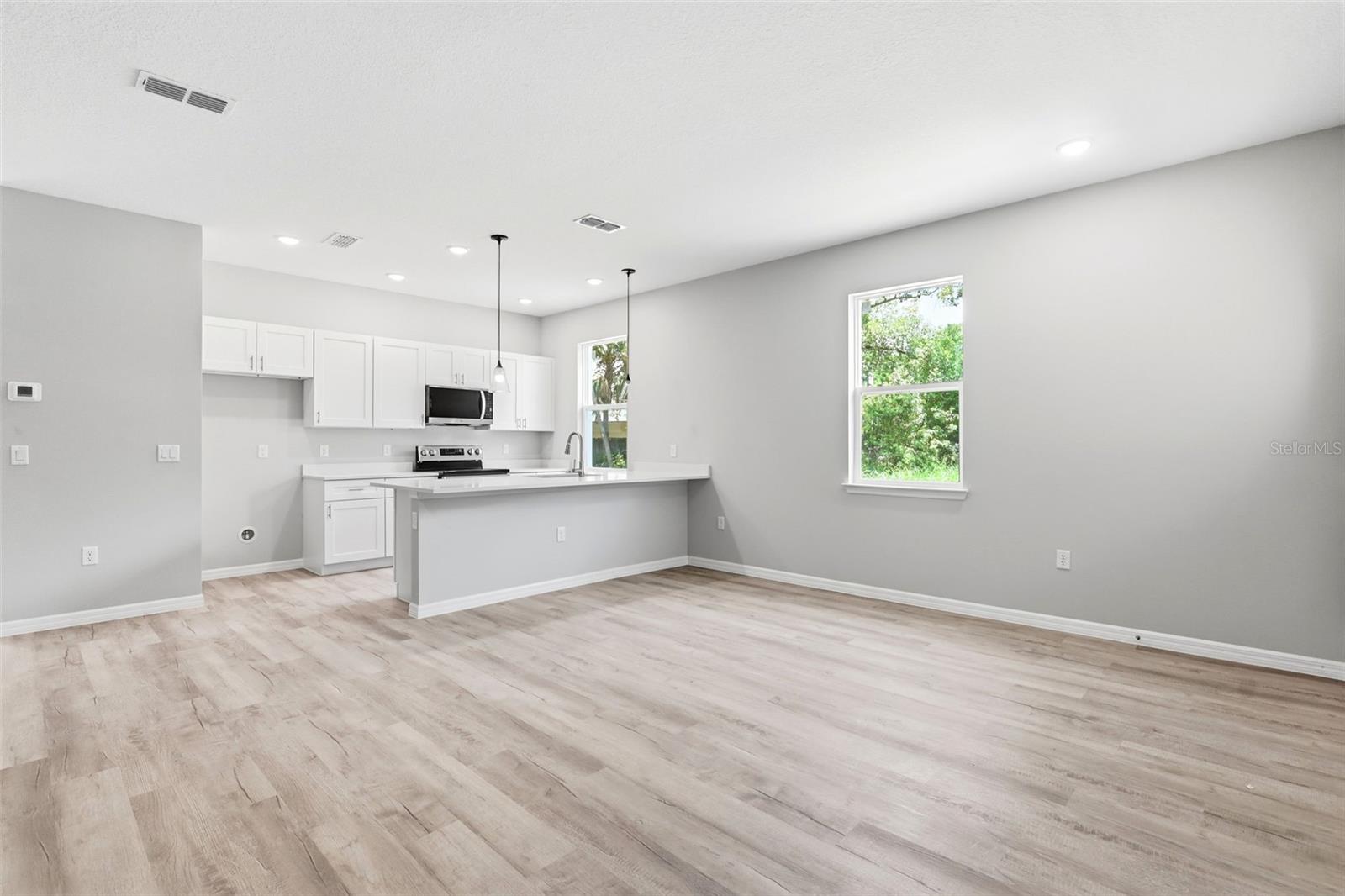 EUSTIS HOGANS SUB - Residential