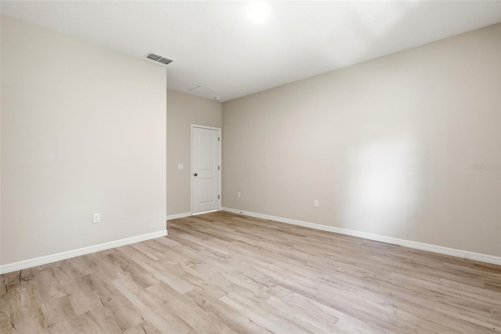 EUSTIS HOGANS SUB - Residential