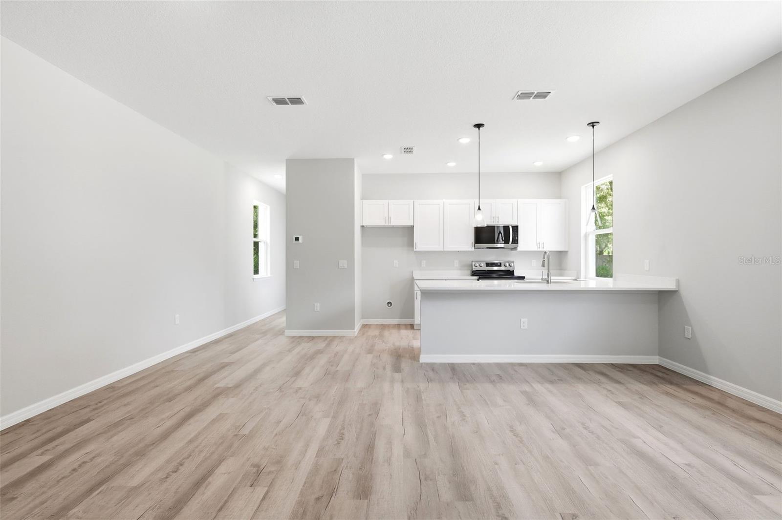 EUSTIS HOGANS SUB - Residential
