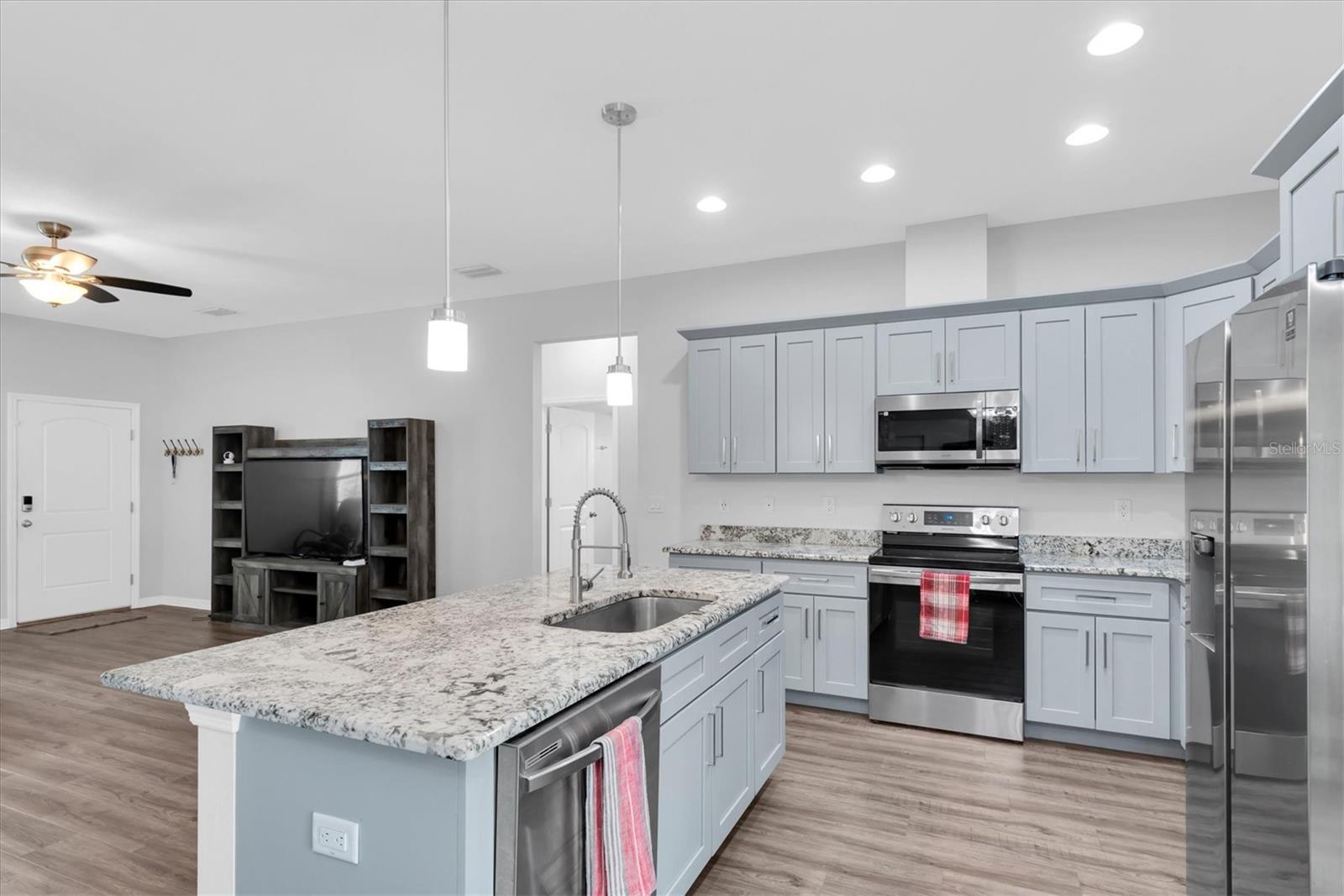 PINELLAS PARK - Residential