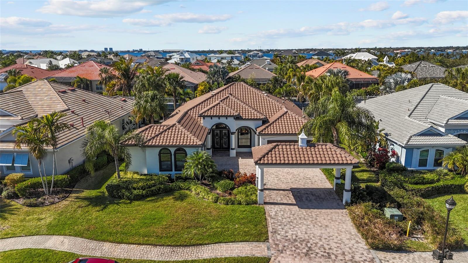 HARBOUR WALK - Residential