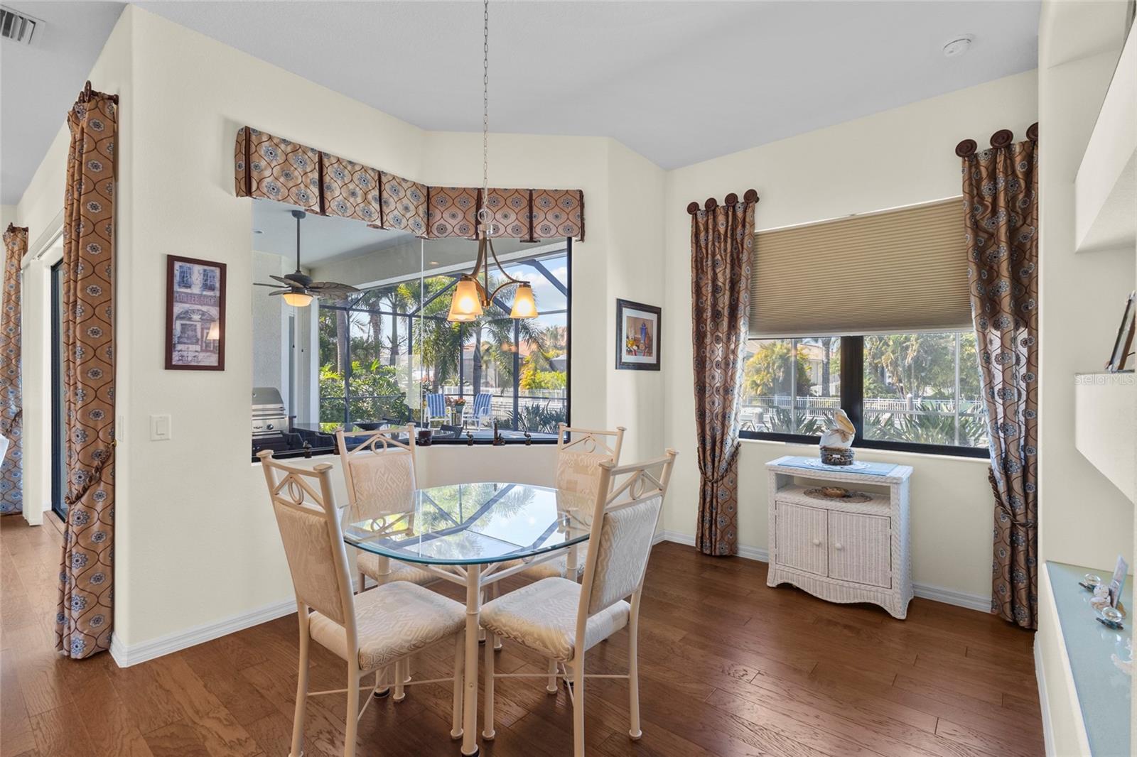 HARBOUR WALK - Residential