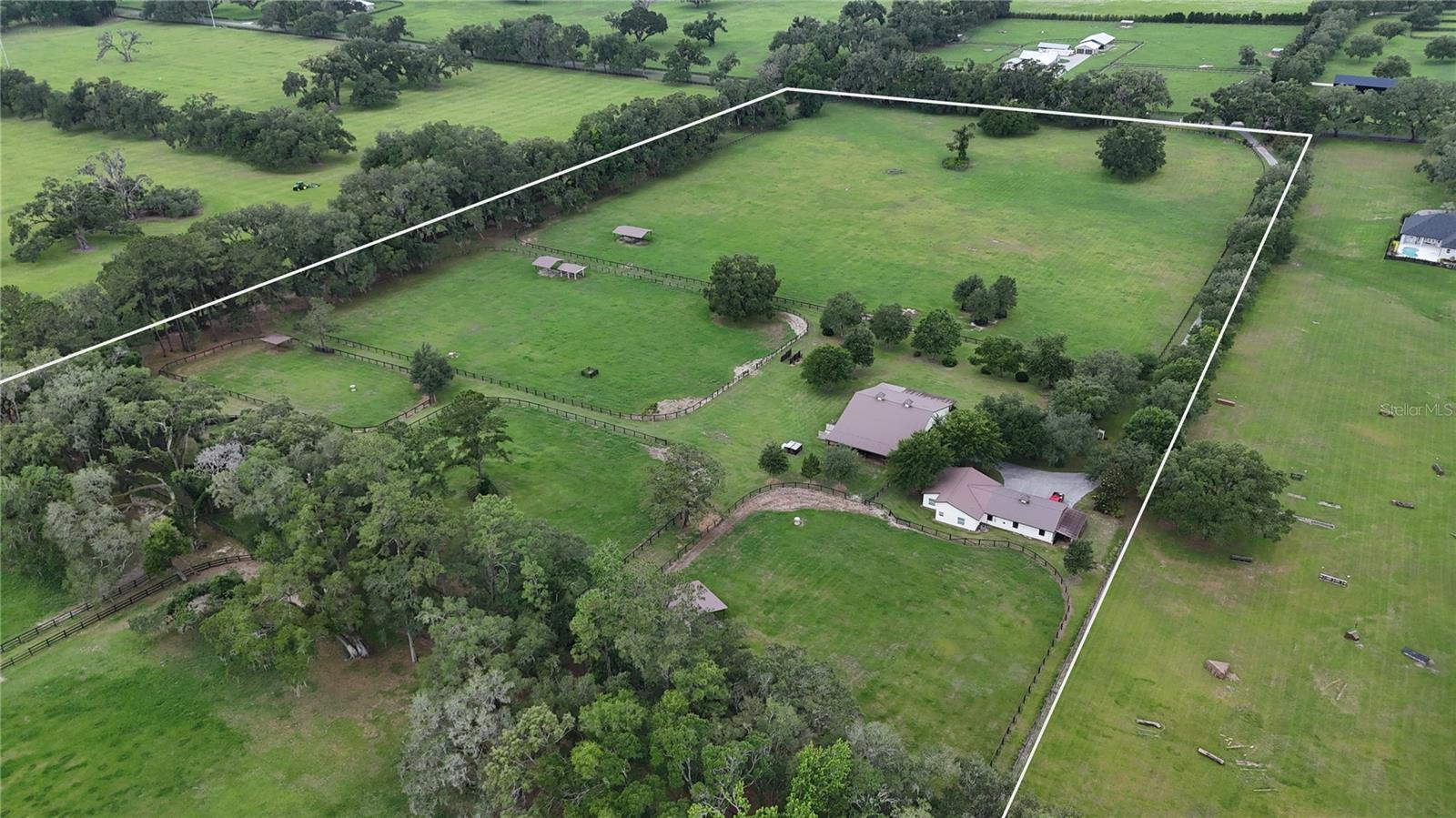 ACREAGE NON-SUBDIVISION - Residential