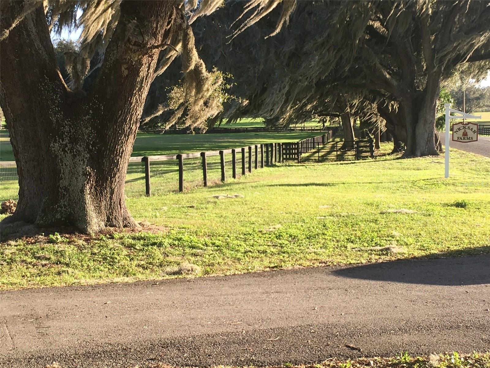 ACREAGE NON-SUBDIVISION - Residential