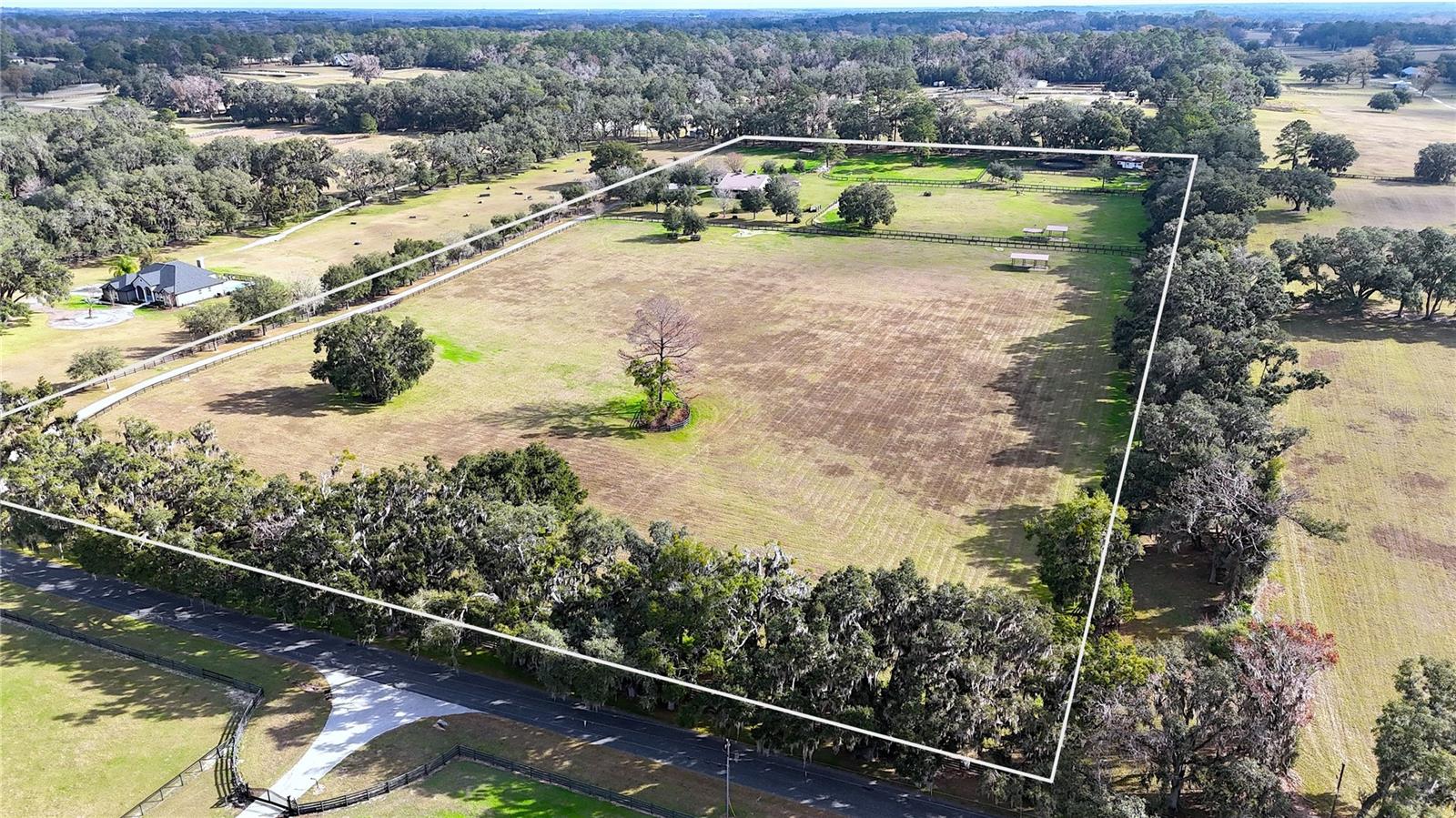 ACREAGE NON-SUBDIVISION - Residential