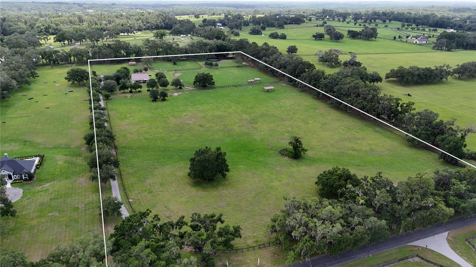 ACREAGE NON-SUBDIVISION - Residential