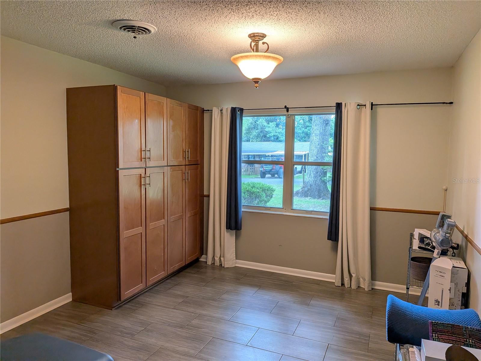 SUNCREST - Residential