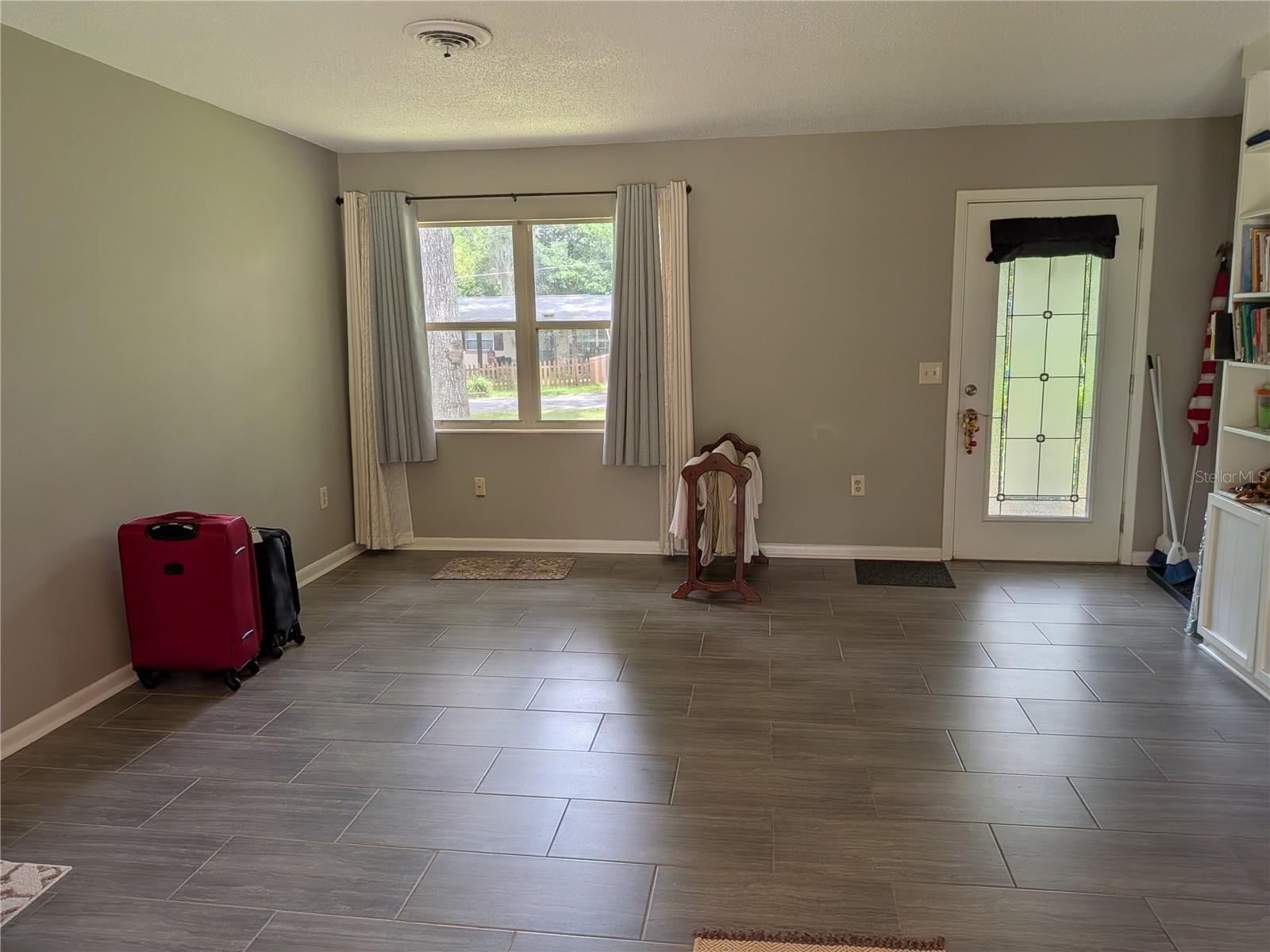 SUNCREST - Residential