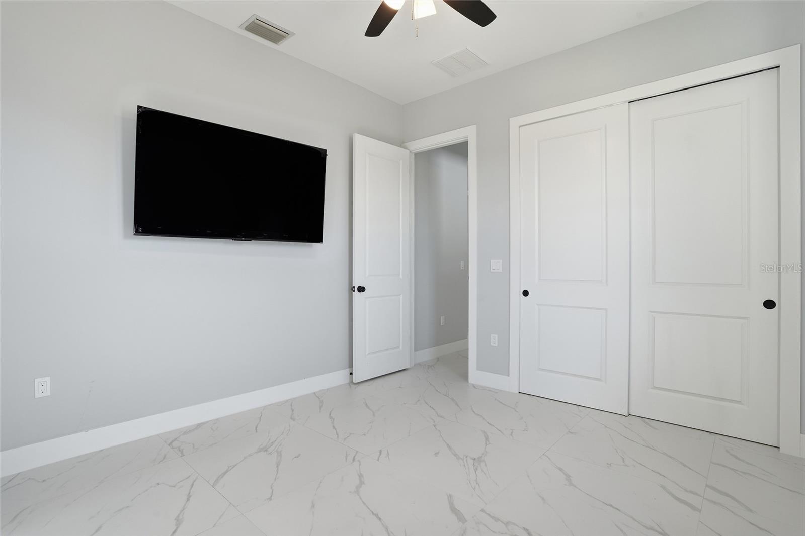 GOLDEN GATE ESTATE UNIT 44 - Residential