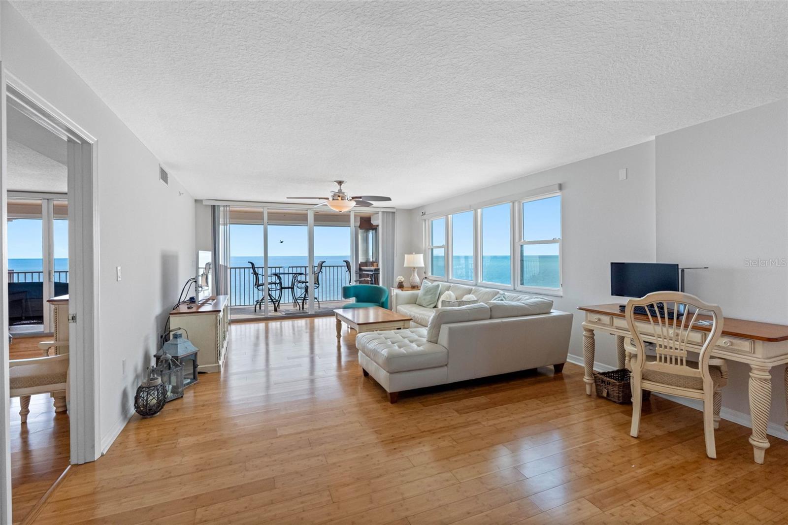 LA CONTESSA CONDO - Residential