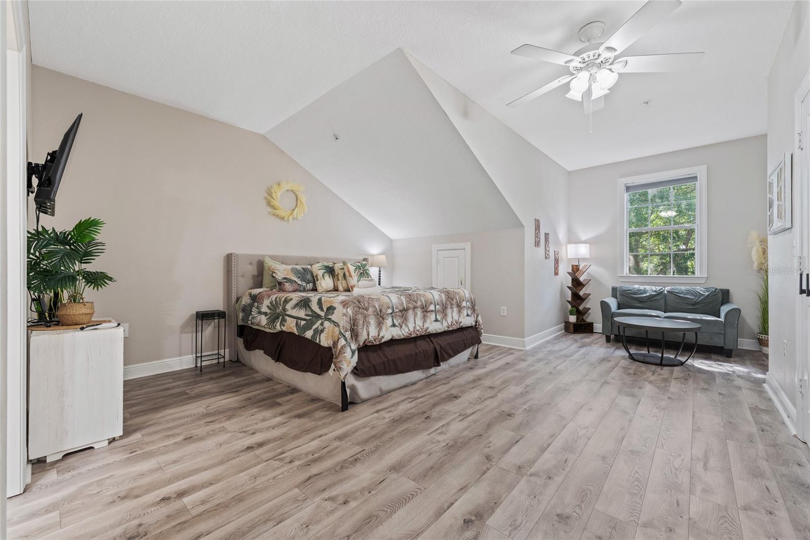 HERITAGE CROSSING CONDO PH 17 - Residential