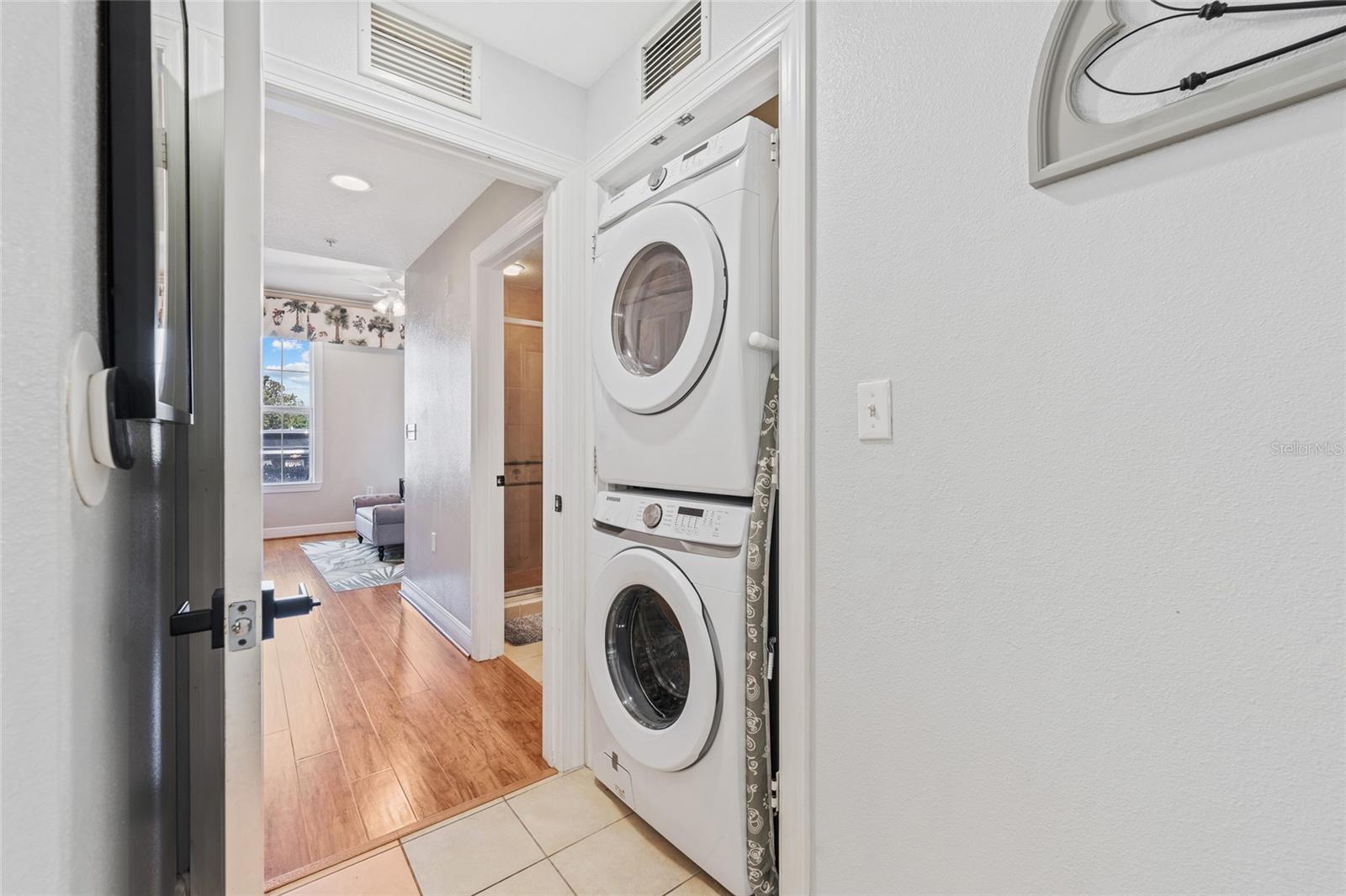 HERITAGE CROSSING CONDO PH 17 - Residential