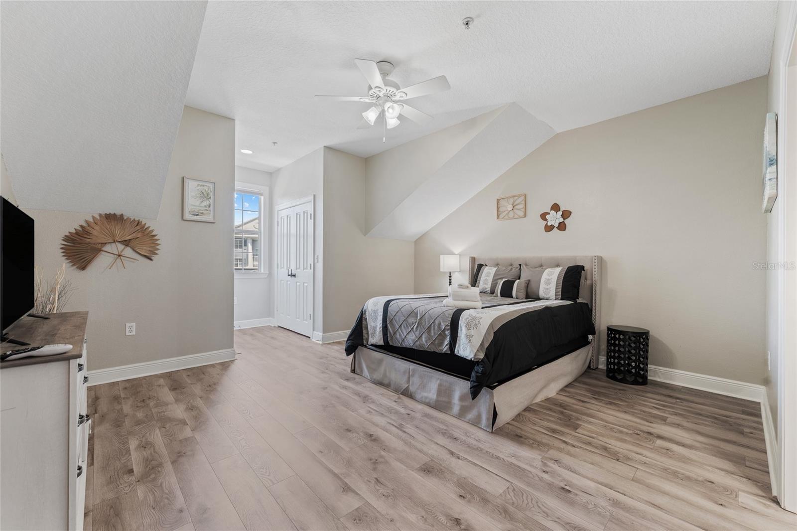 HERITAGE CROSSING CONDO PH 17 - Residential
