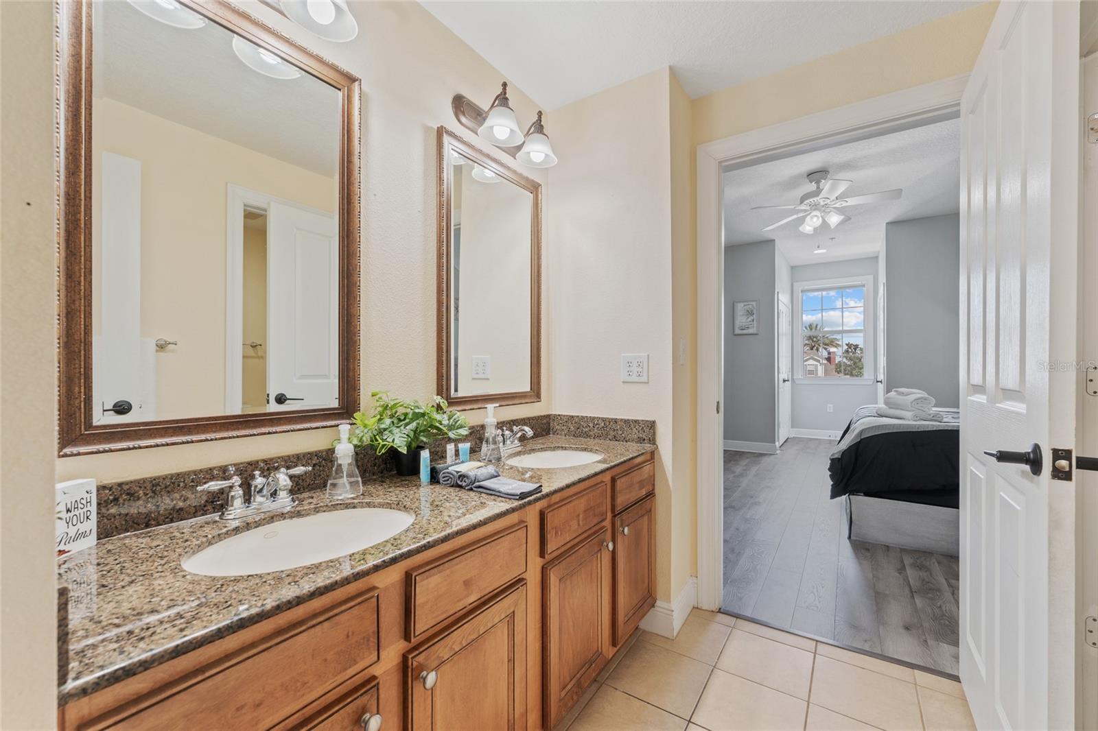 HERITAGE CROSSING CONDO PH 17 - Residential