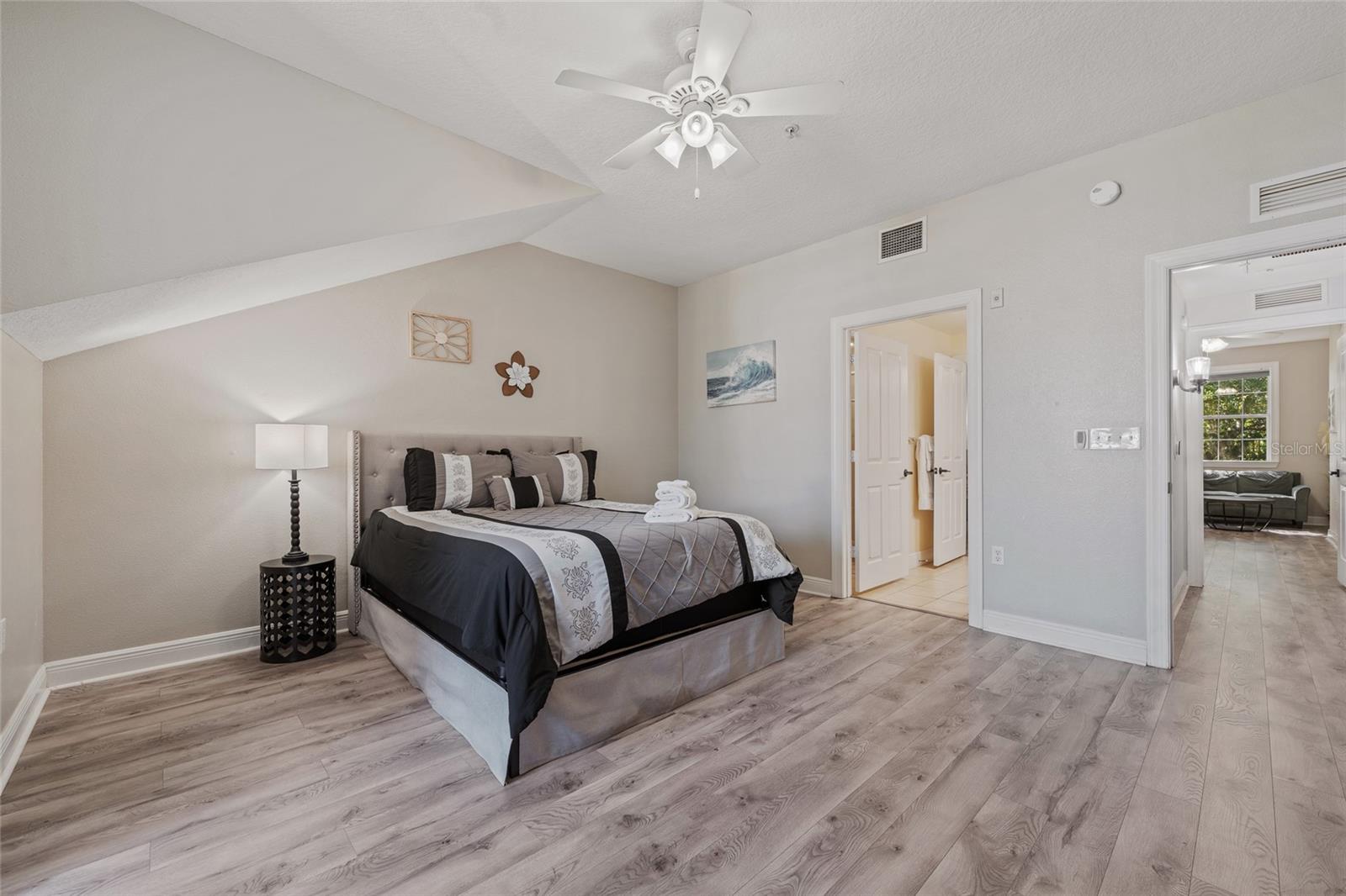 HERITAGE CROSSING CONDO PH 17 - Residential