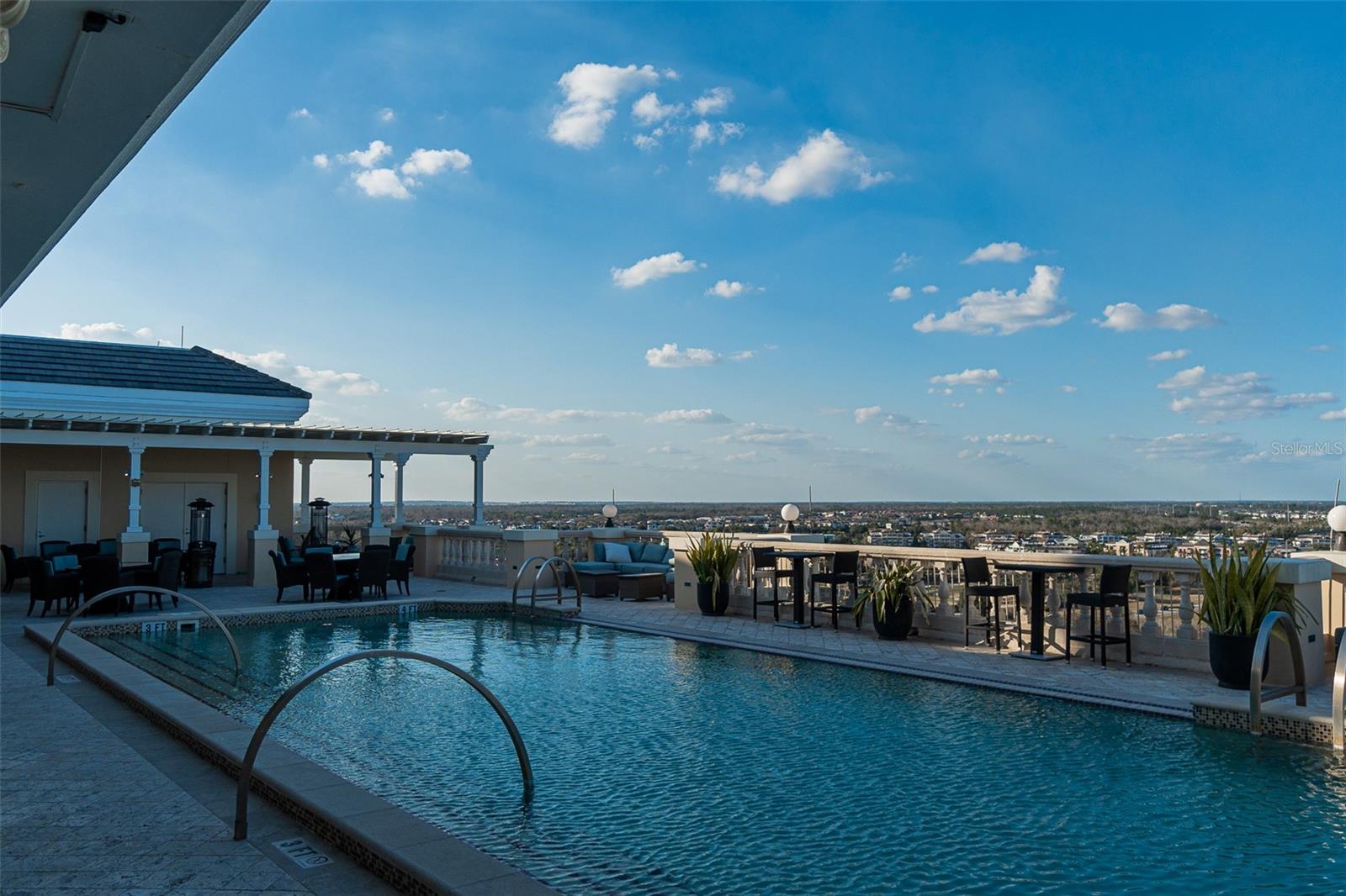 HERITAGE CROSSING CONDO PH 17 - Residential