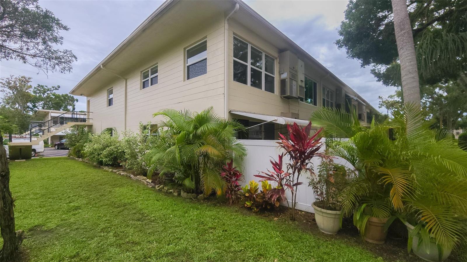 CLEARVIEW OAKS BLDG 24 - Residential