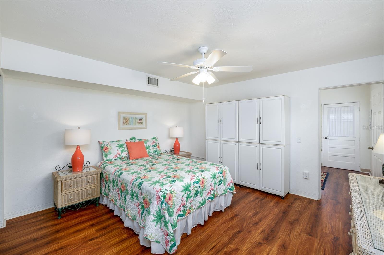 CLEARVIEW OAKS BLDG 24 - Residential