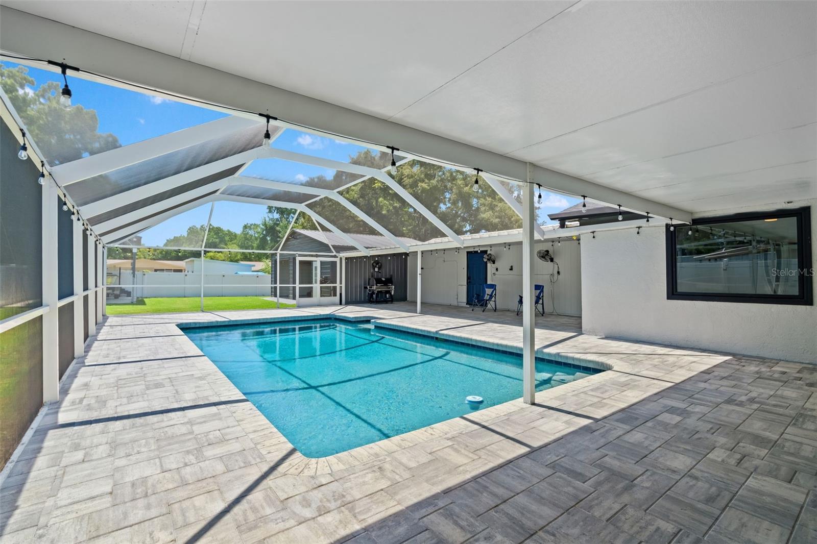 SILVER LAKE ESTATES - Residential