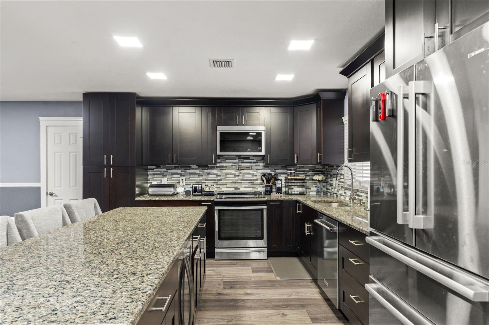 SILVER LAKE ESTATES - Residential
