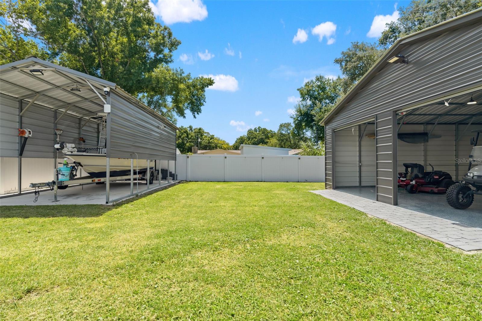 SILVER LAKE ESTATES - Residential