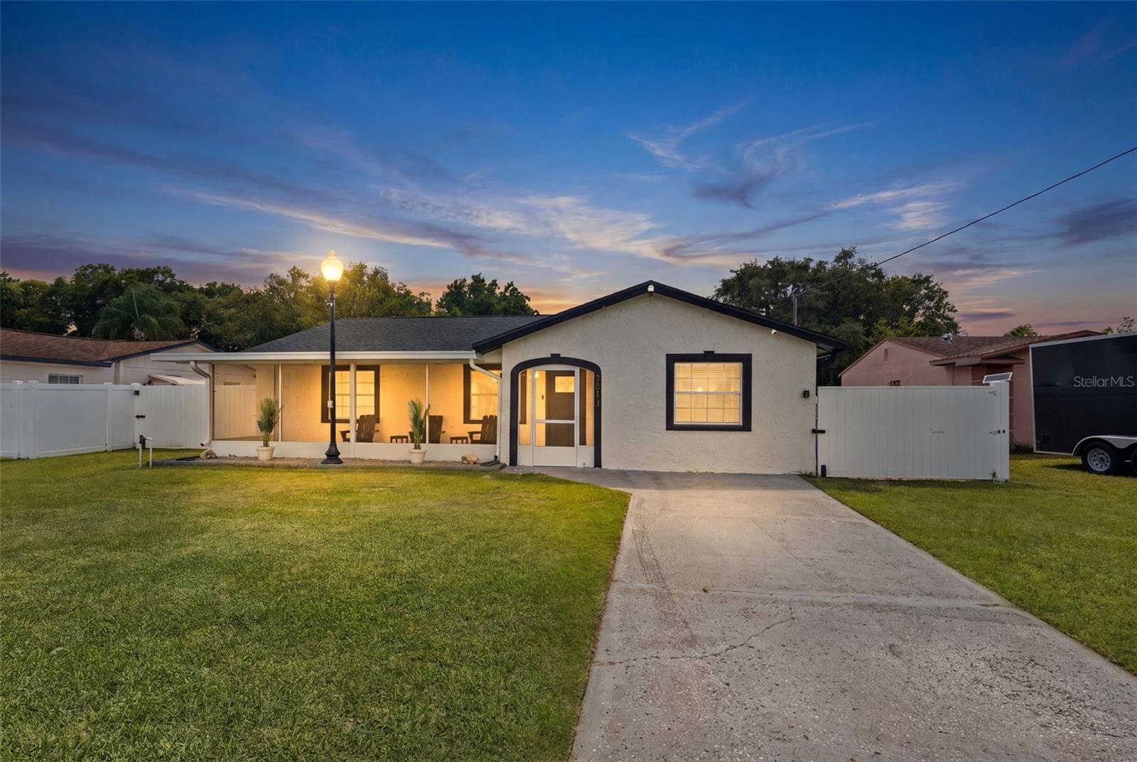 SILVER LAKE ESTATES - Residential